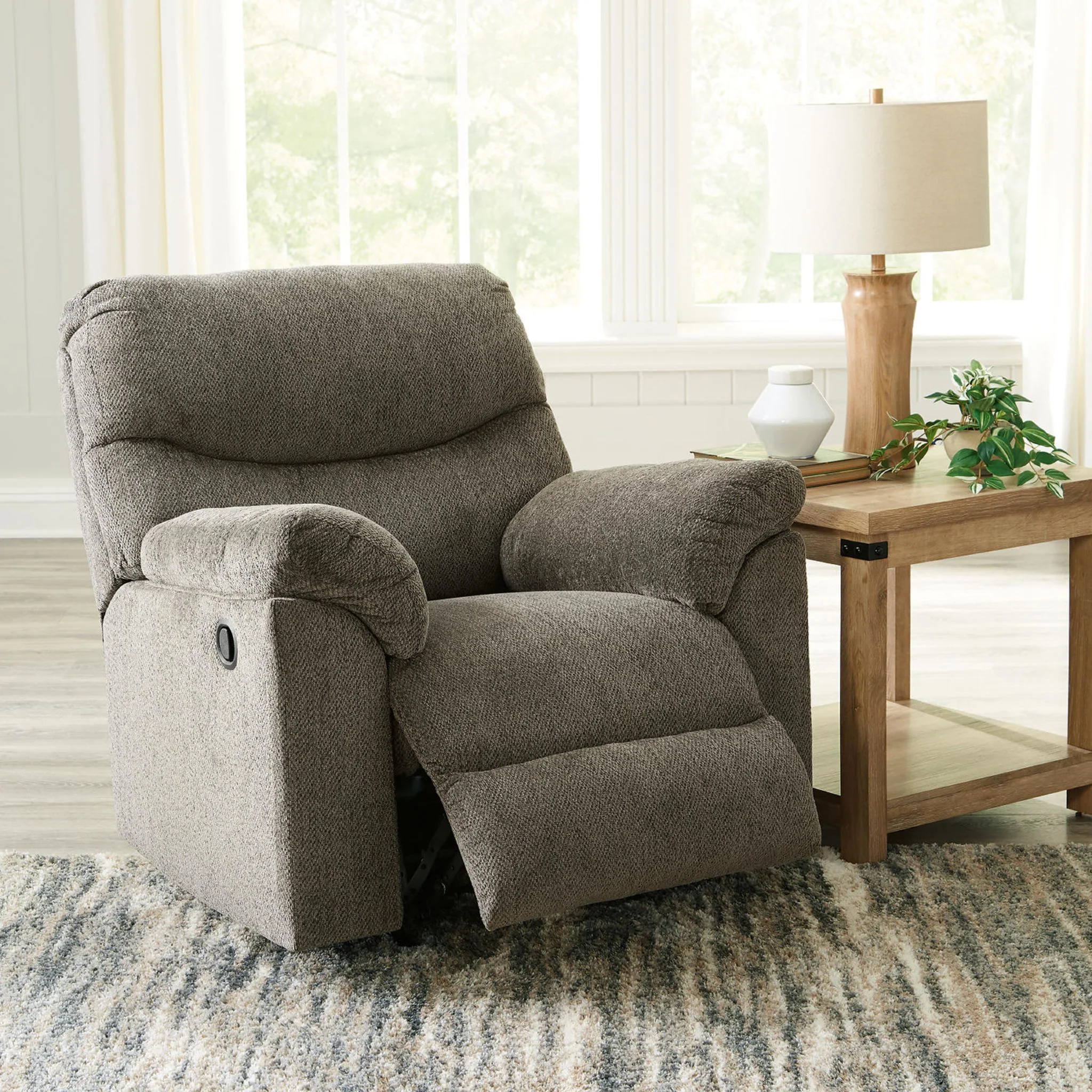 Alphons Rocker Recliner - Image 8