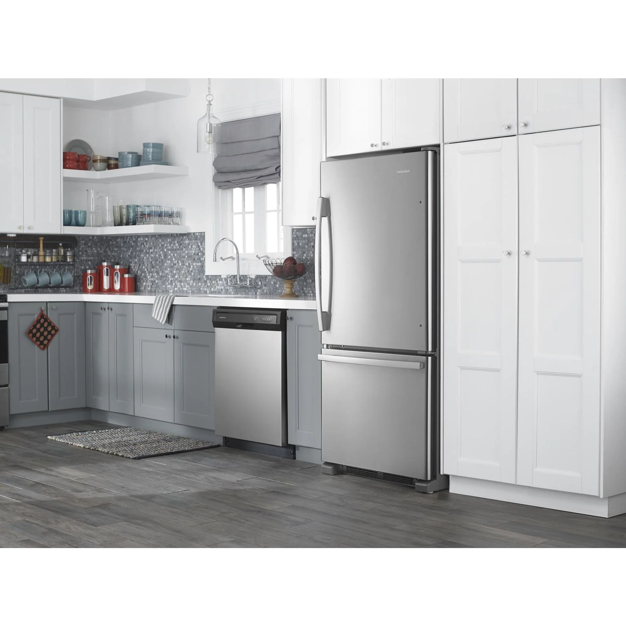 Amana 29-inch Wide Bottom-Freezer Refrigerator with EasyFreezerPull-Out Drawer -- 18 cu. ft. Capacity -Stainless Steel (ABB1924BRM) - Image 71