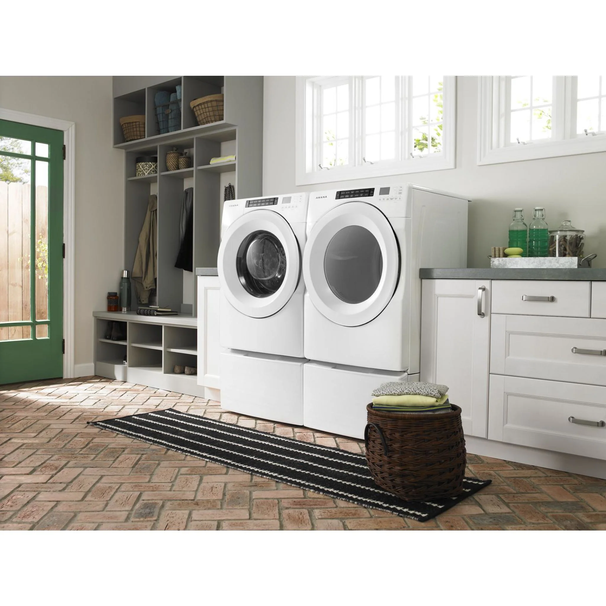 Amana 5.0 cu. ft. I.E.C. ENERGY STAR Qualified Front Load Washer -White (NFW5800HW) - Image 3
