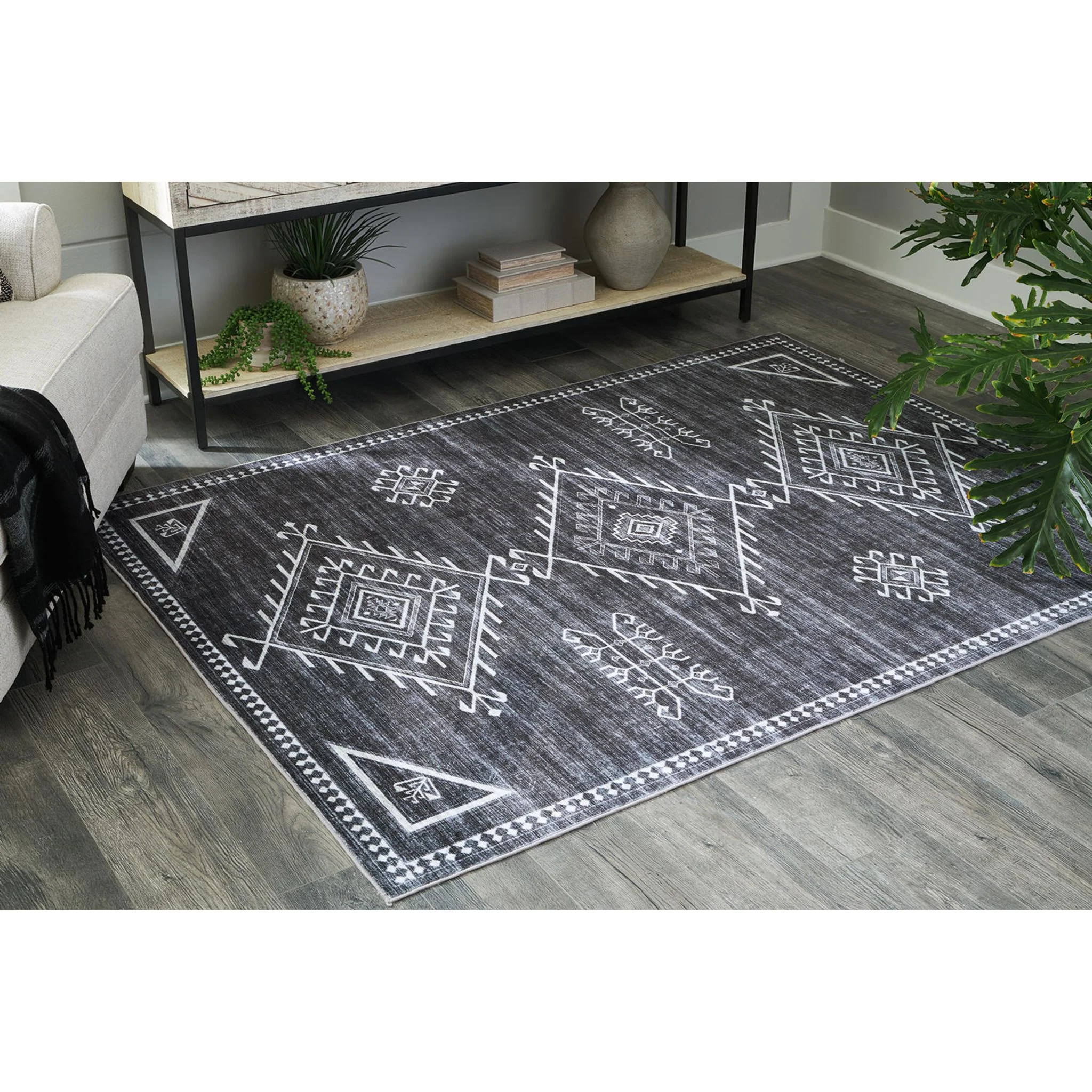 Arloman Area Rug - 5'x7' - Image 4