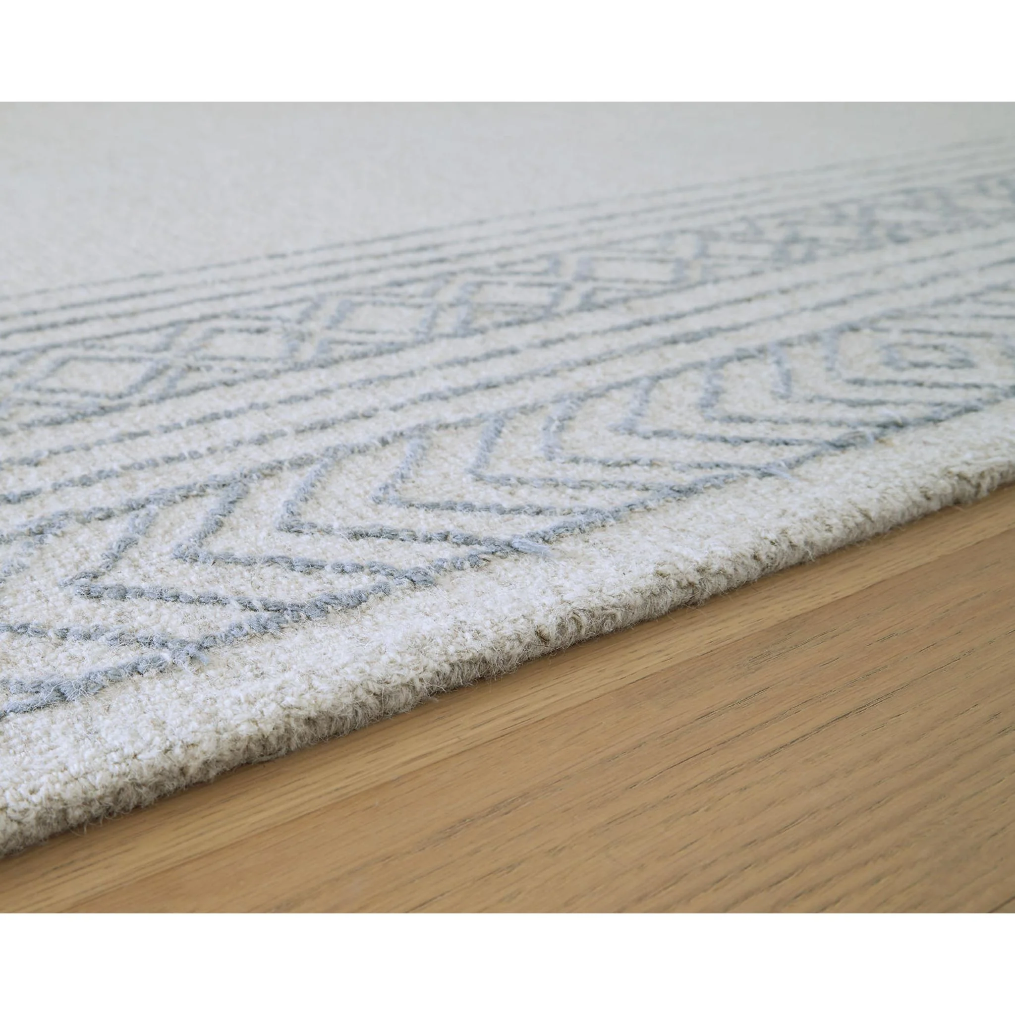 Azelhurst Area Rug - Image 3