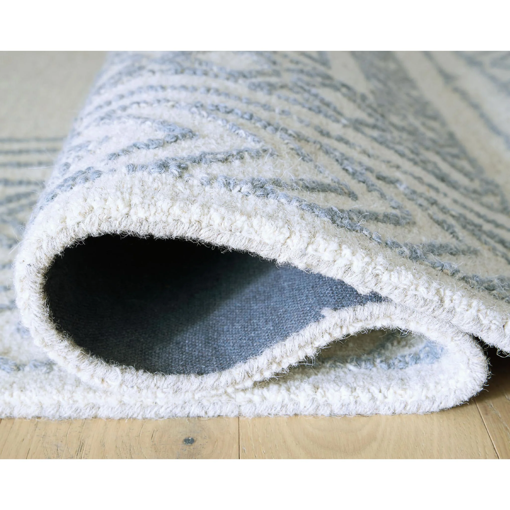 Azelhurst Area Rug - Image 4