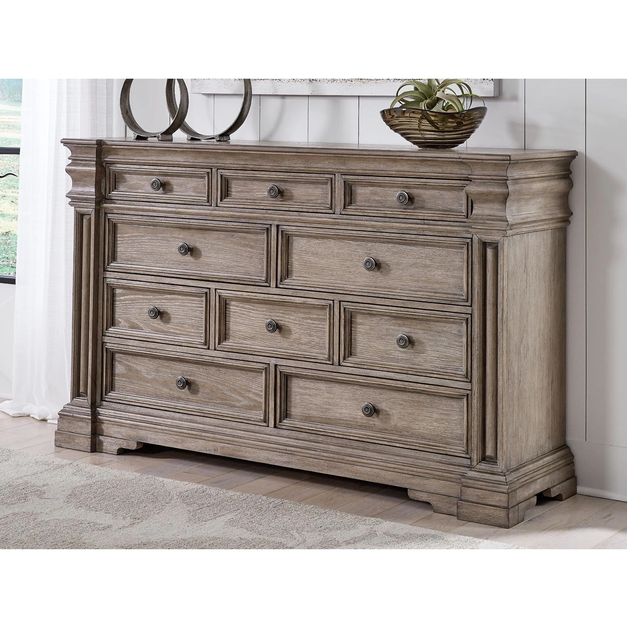 Blairhurst Dresser - Light Grayish Brown - Image 2