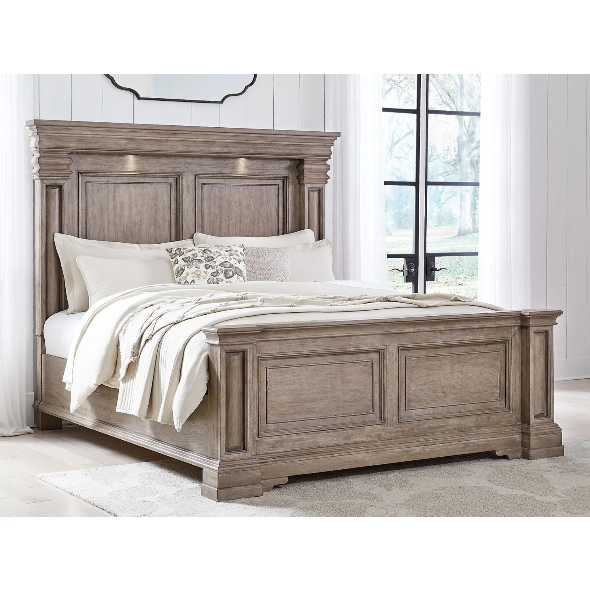 Blairhurst Queen Panel Bed - Light Grayish Brown - Image 5
