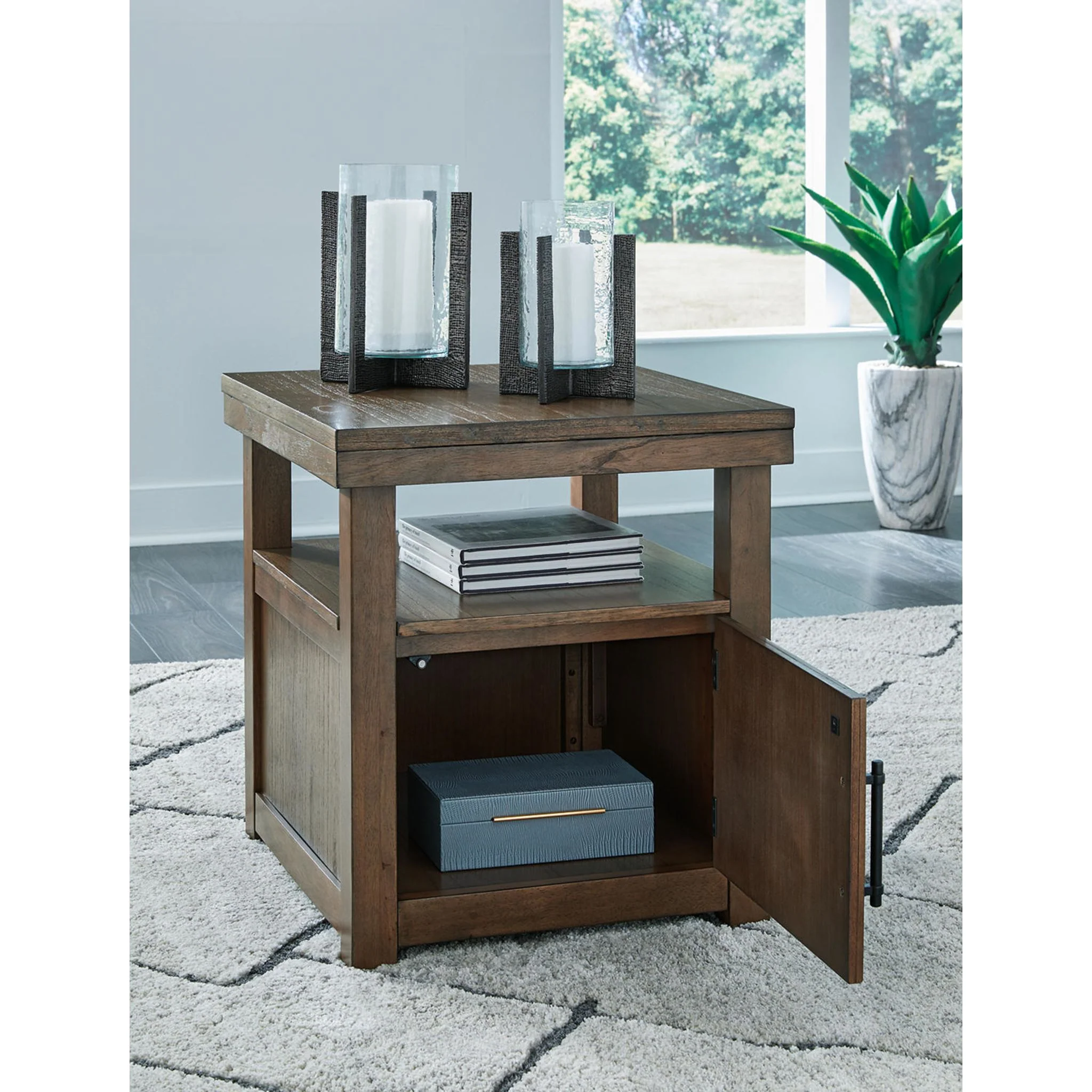 Boardernest End Table - Brown - Image 5
