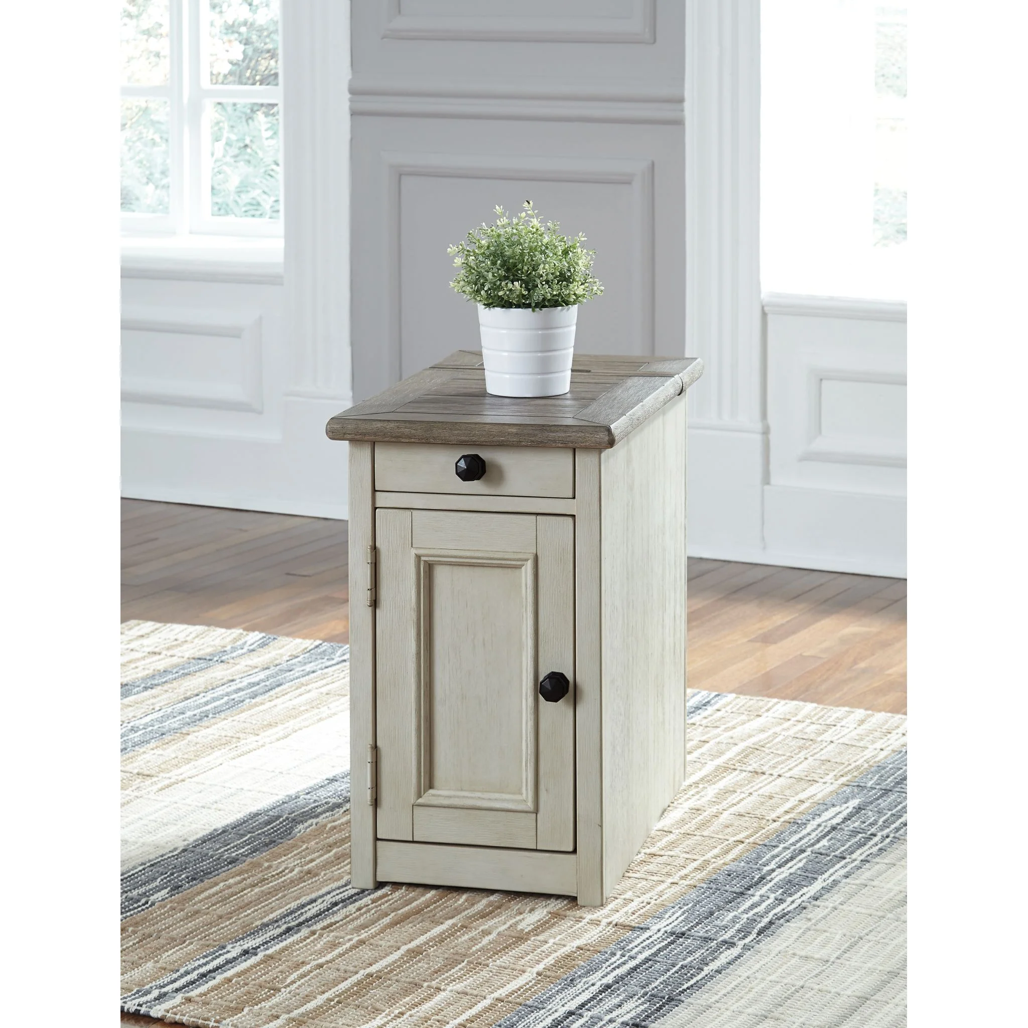 Bolanburg Chairside End Table - Two-tone - Image 2