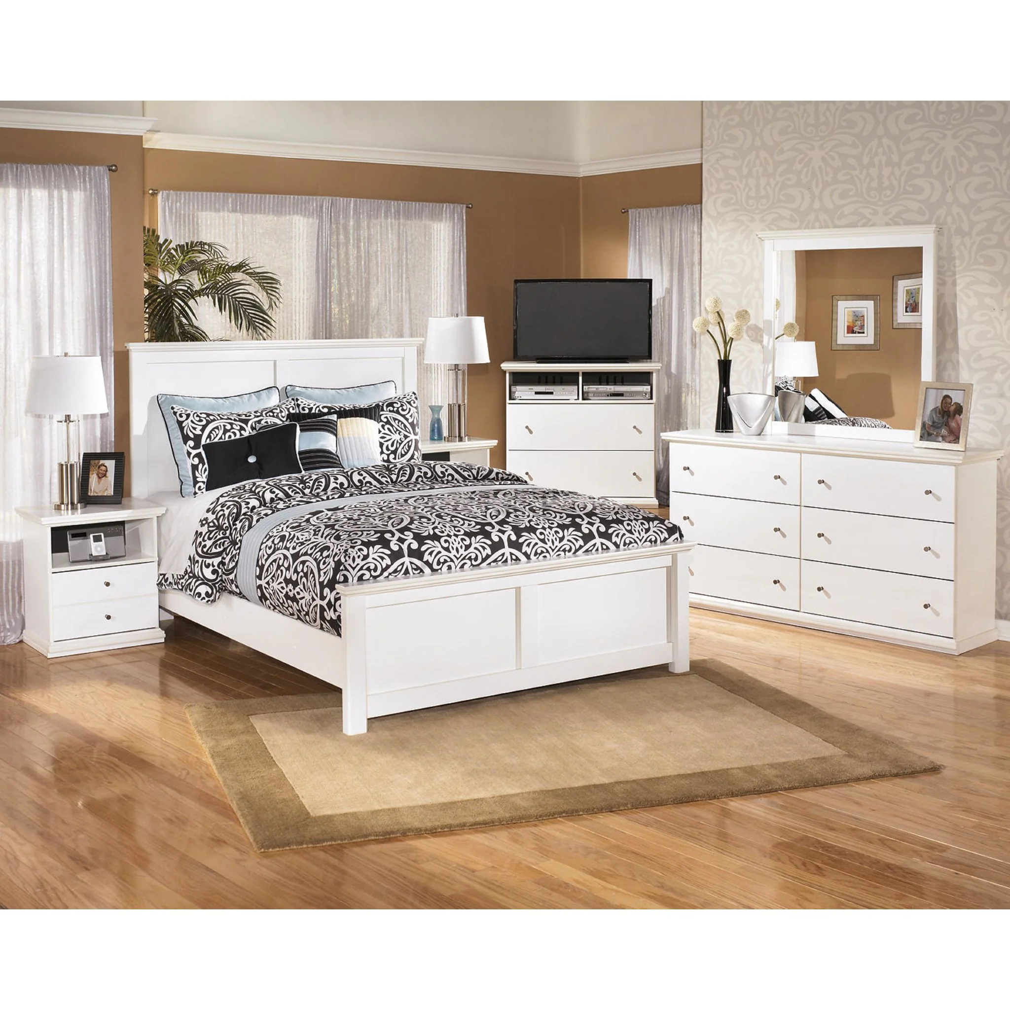 Bostwick Shoals Dresser - White - Image 11