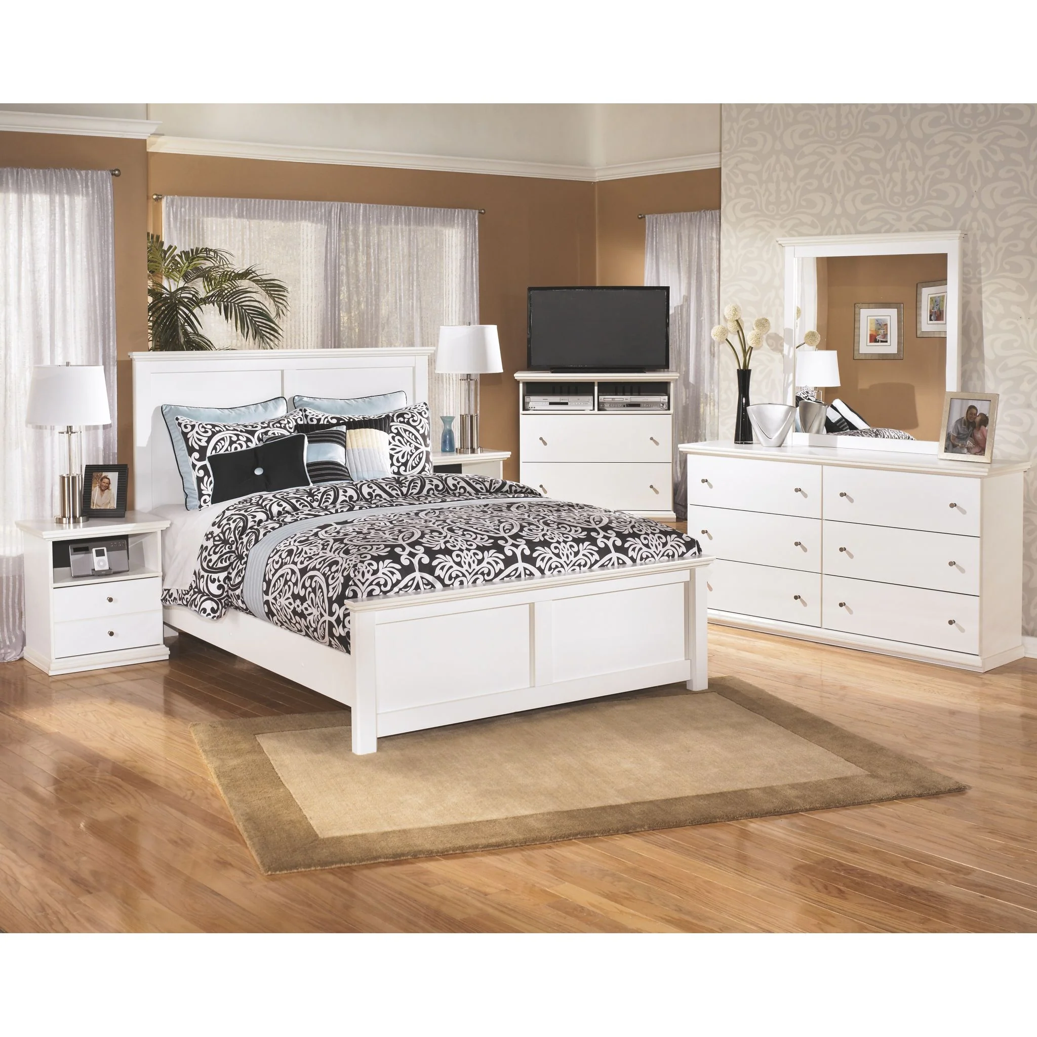 Bostwick Shoals Dresser - White - Image 3