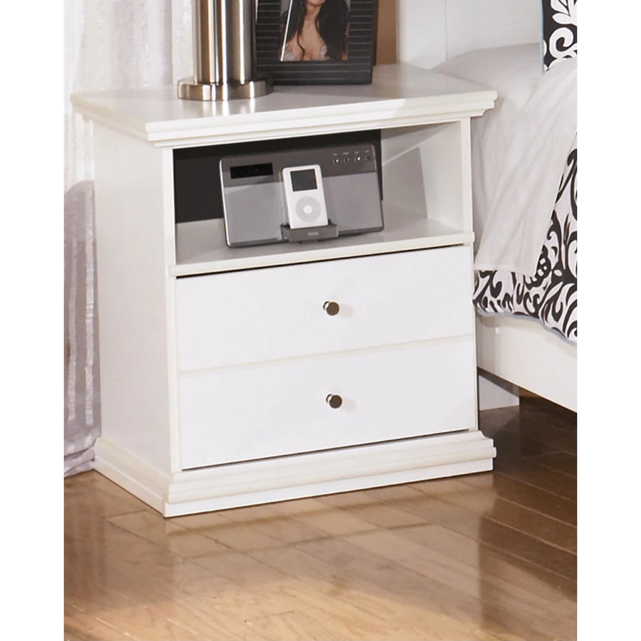Bostwick Shoals One Drawer Nightstand - White - Image 9