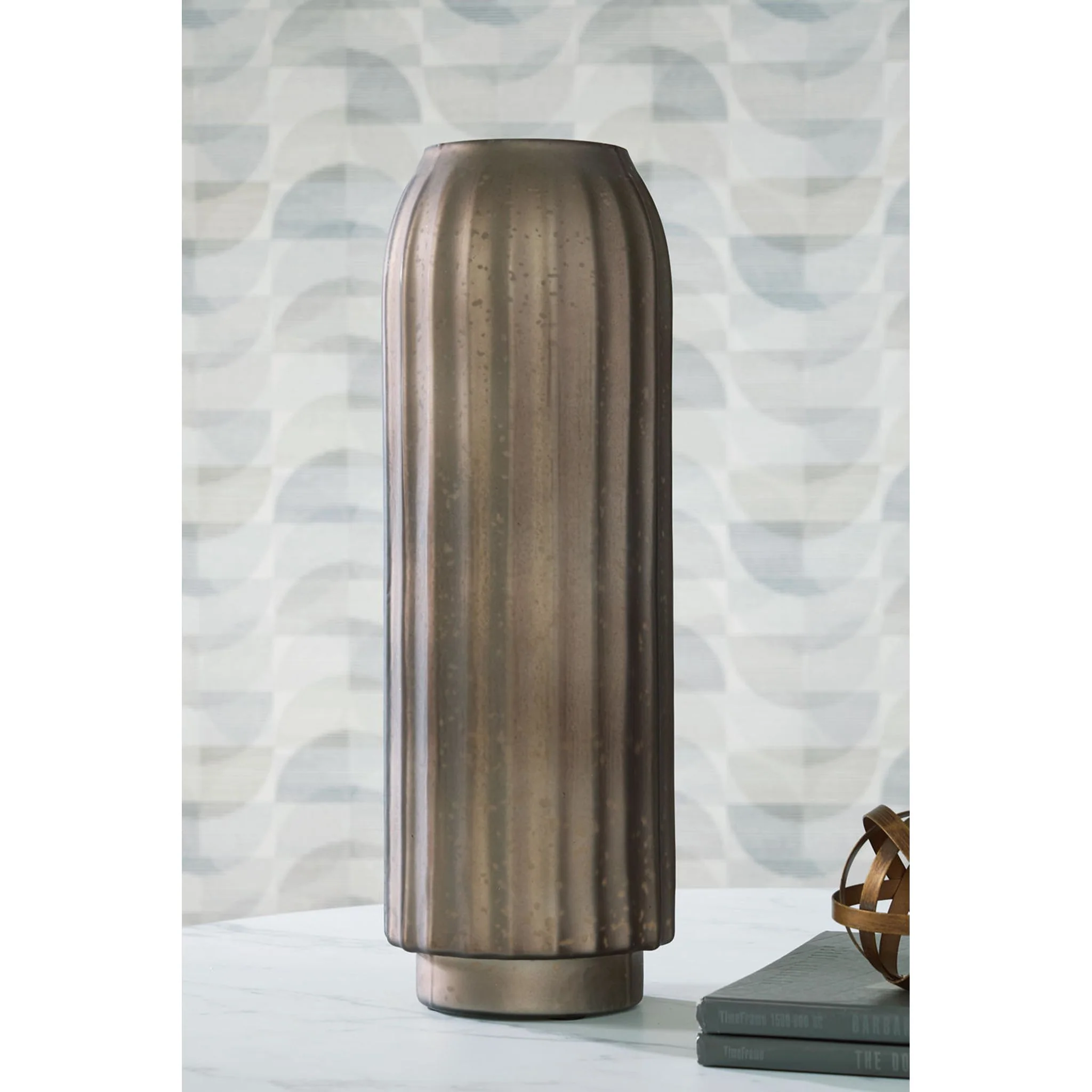 Briarcott Vase - Image 2