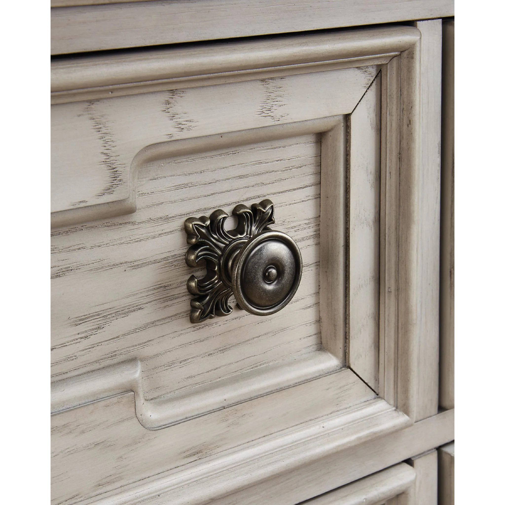 Bruchandi Dresser - Antique White - Image 8