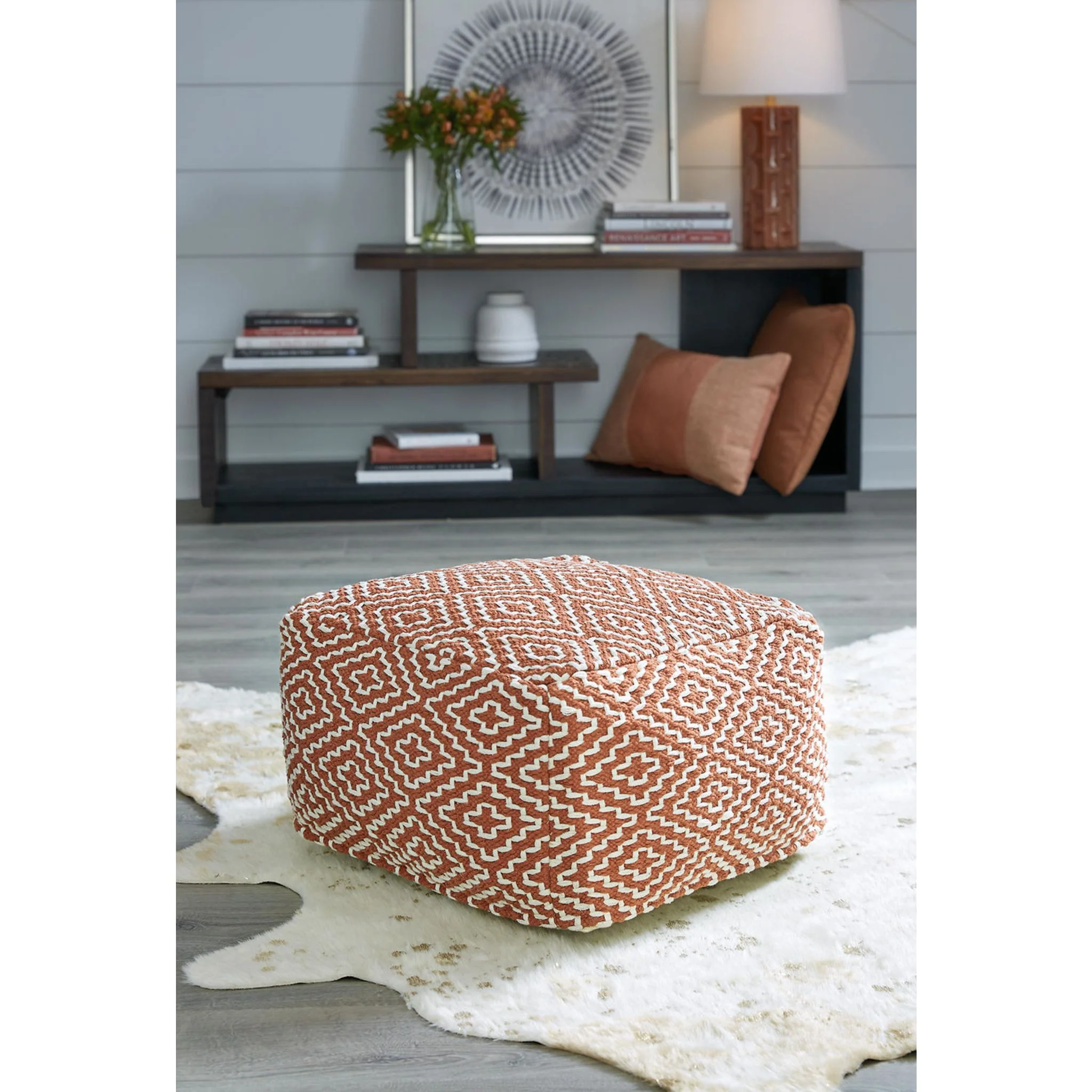 Brynnsen Pouf - Image 23