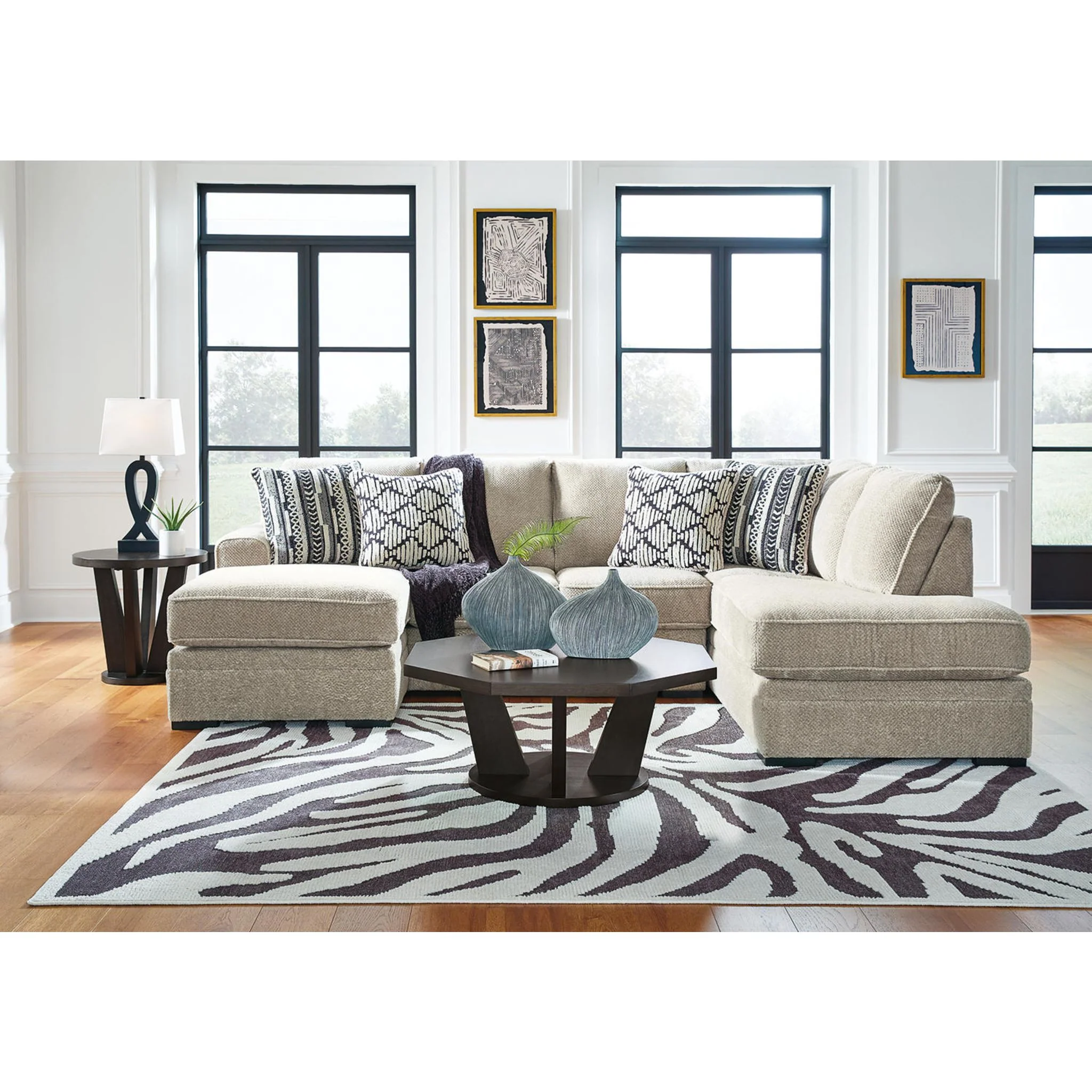 Calnita 2 Piece Sectional with Chaise - Image 3