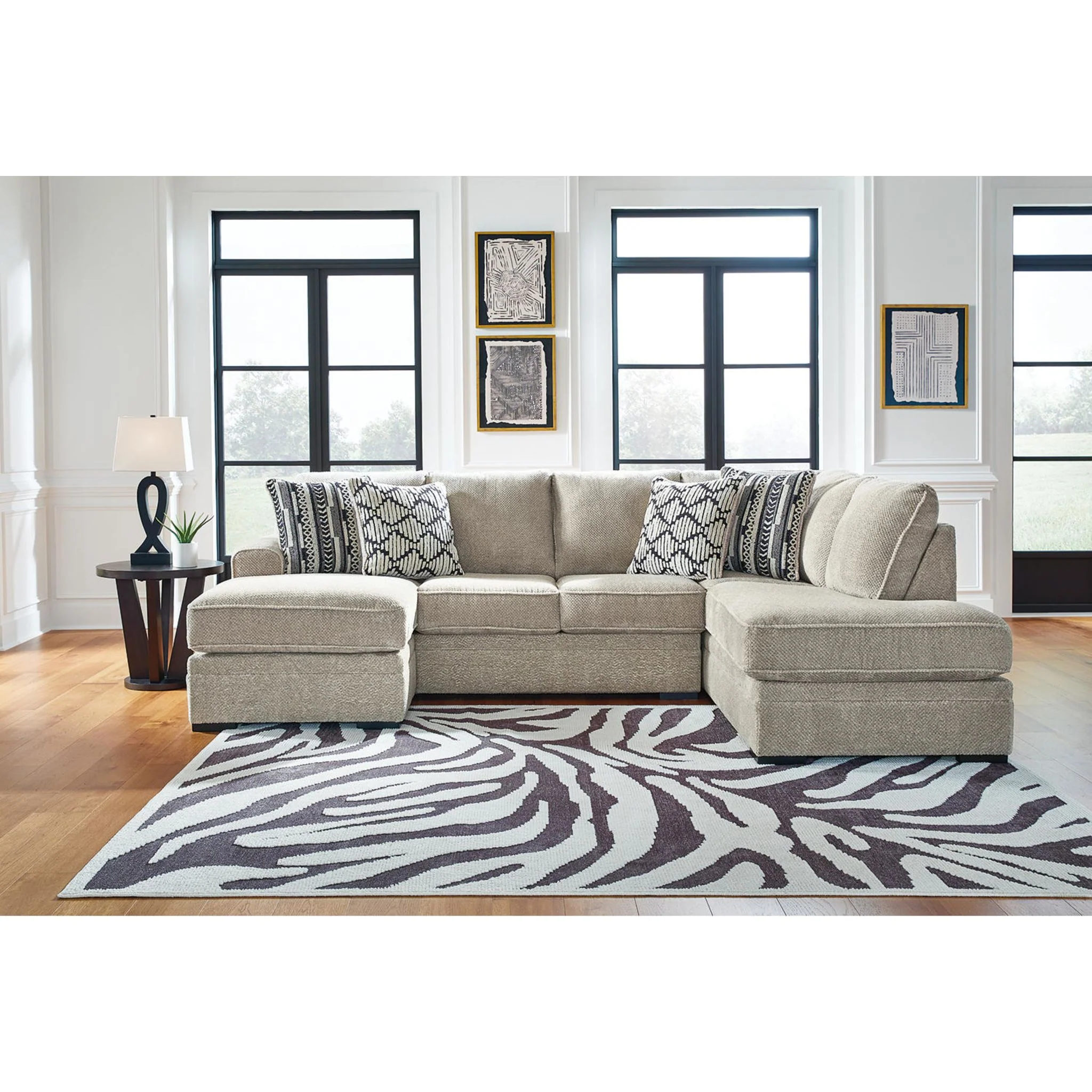 Calnita 2 Piece Sectional with Chaise - Image 4