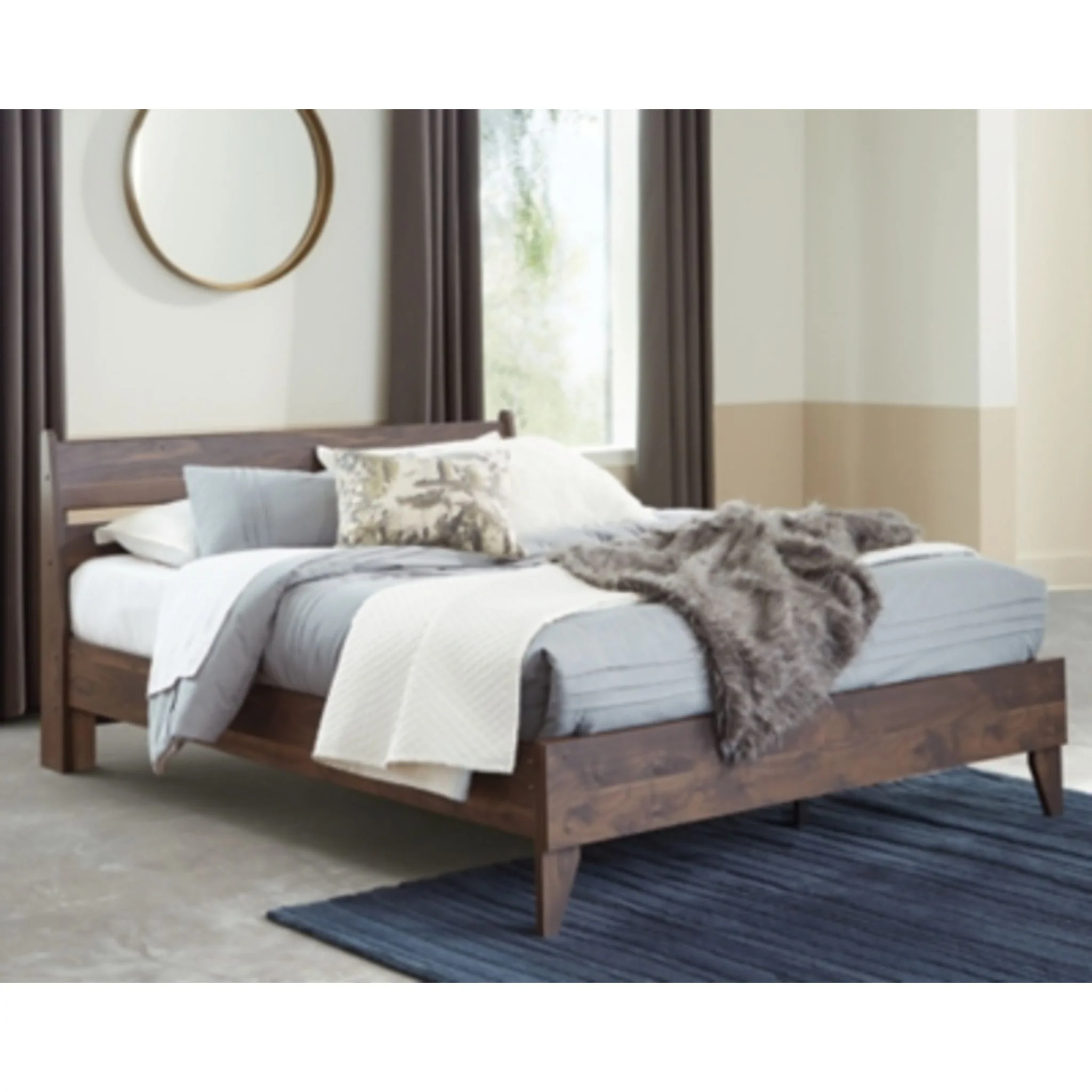 Calverson Queen Platform Bed - Mocha - Image 2