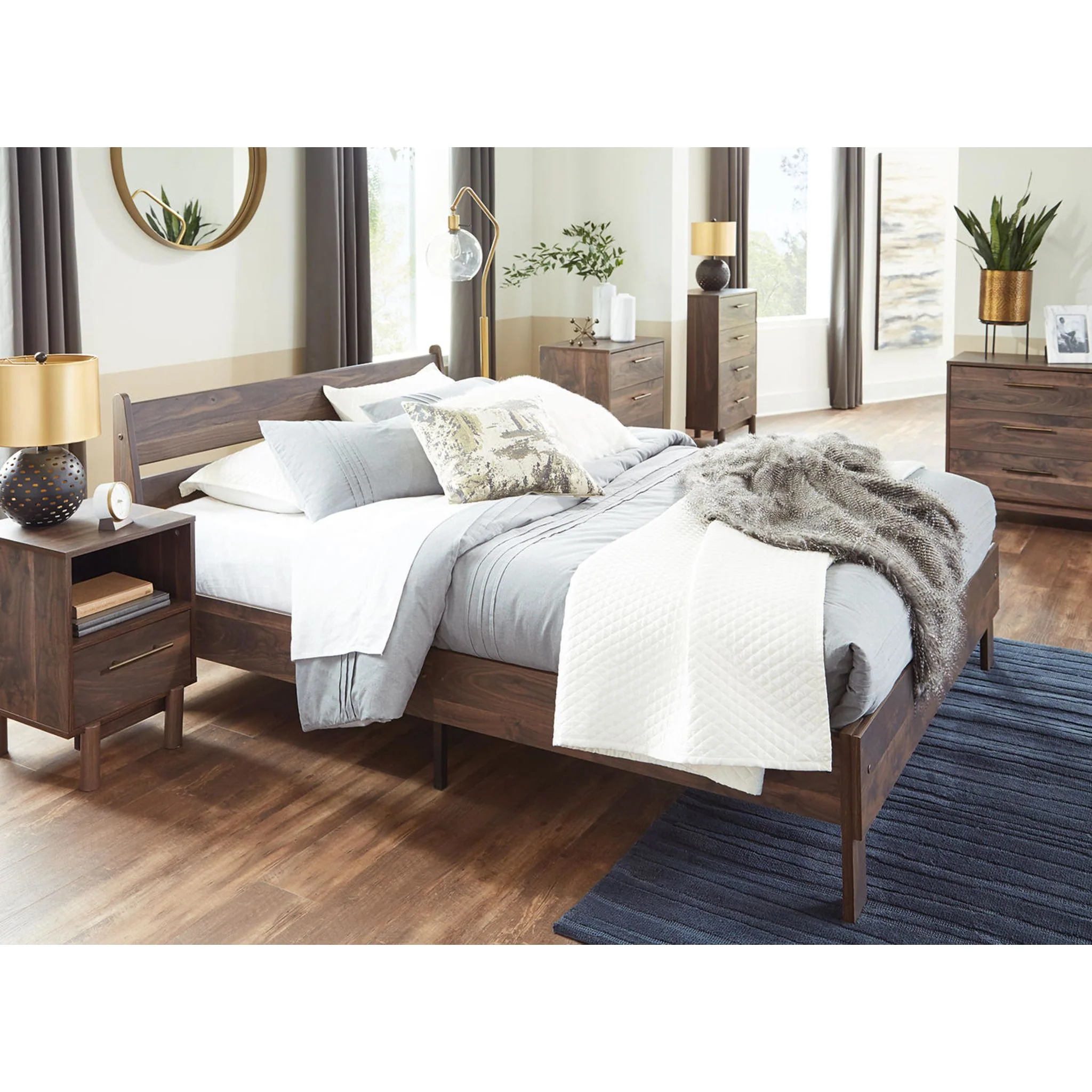 Calverson Queen Platform Bed - Mocha - Image 5