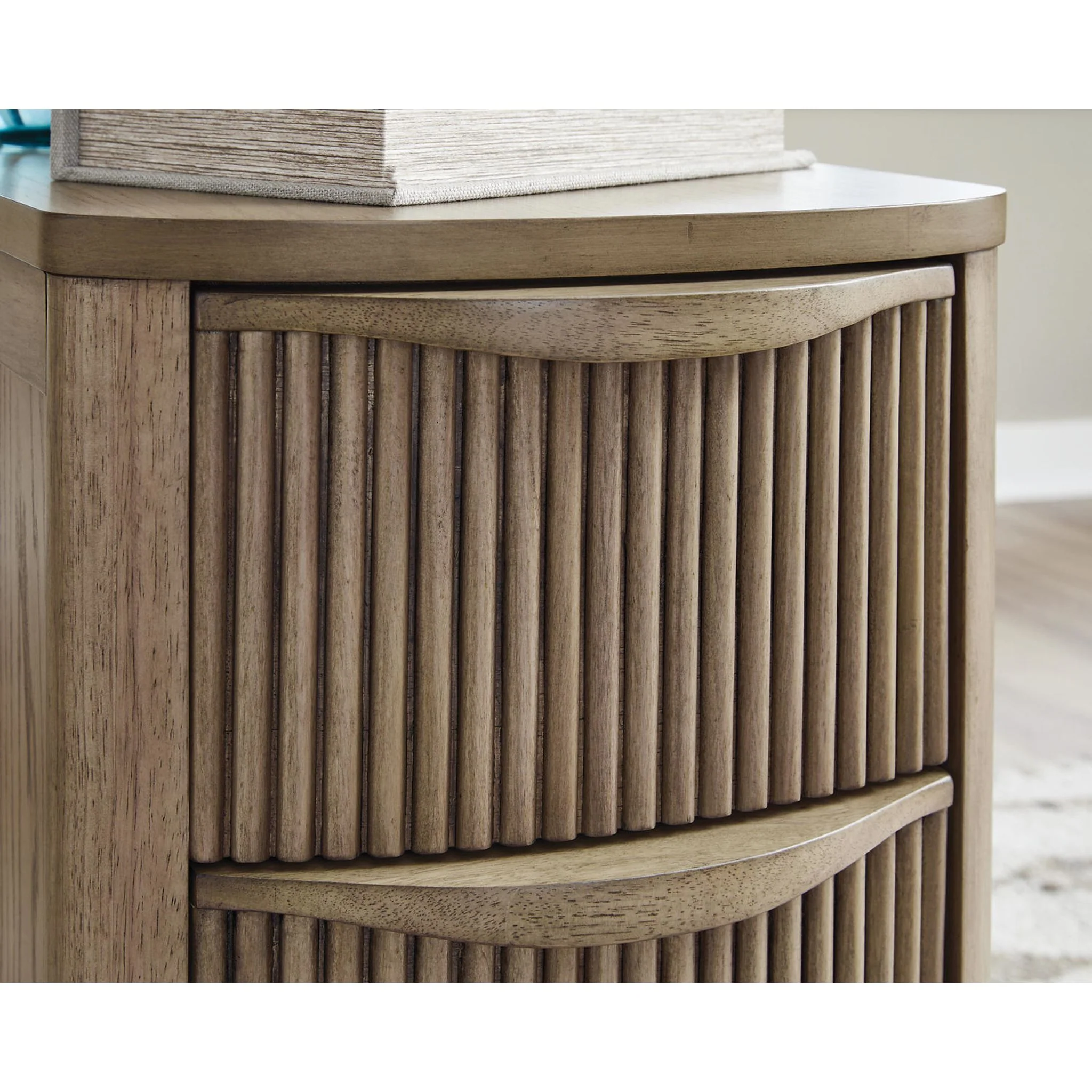 Camdill Chairside End Table - Light Brown - Image 8
