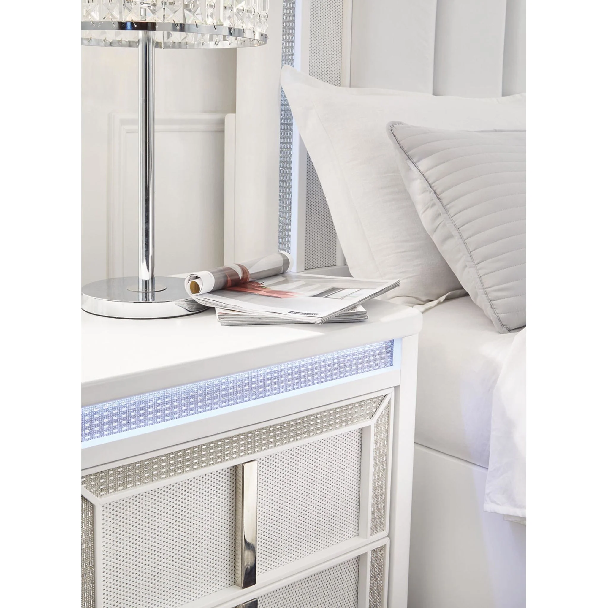 Chalanna 6 Piece King Storage Bedroom - White - Image 12