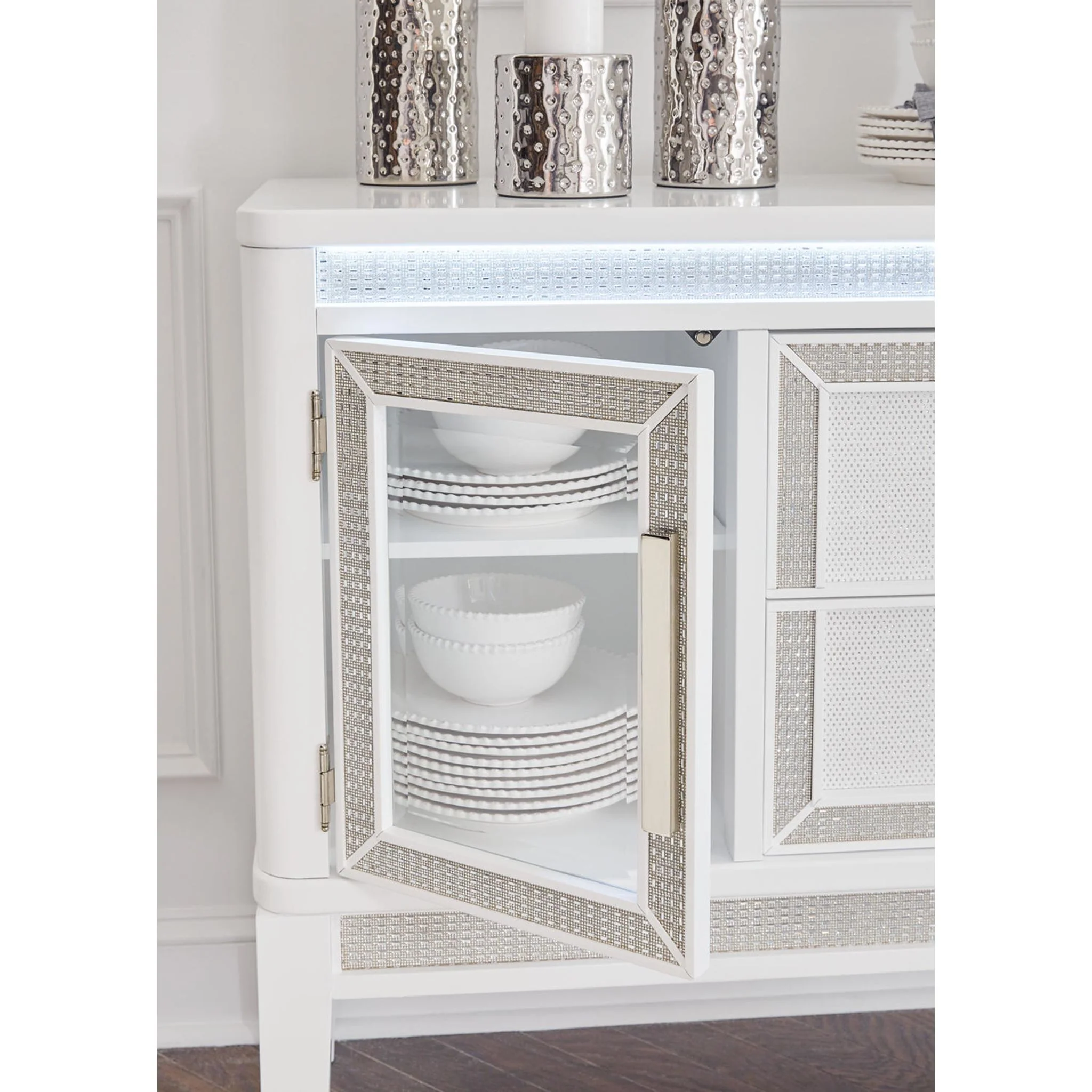Chalanna Dining Server - White - (D822-60) - Image 4
