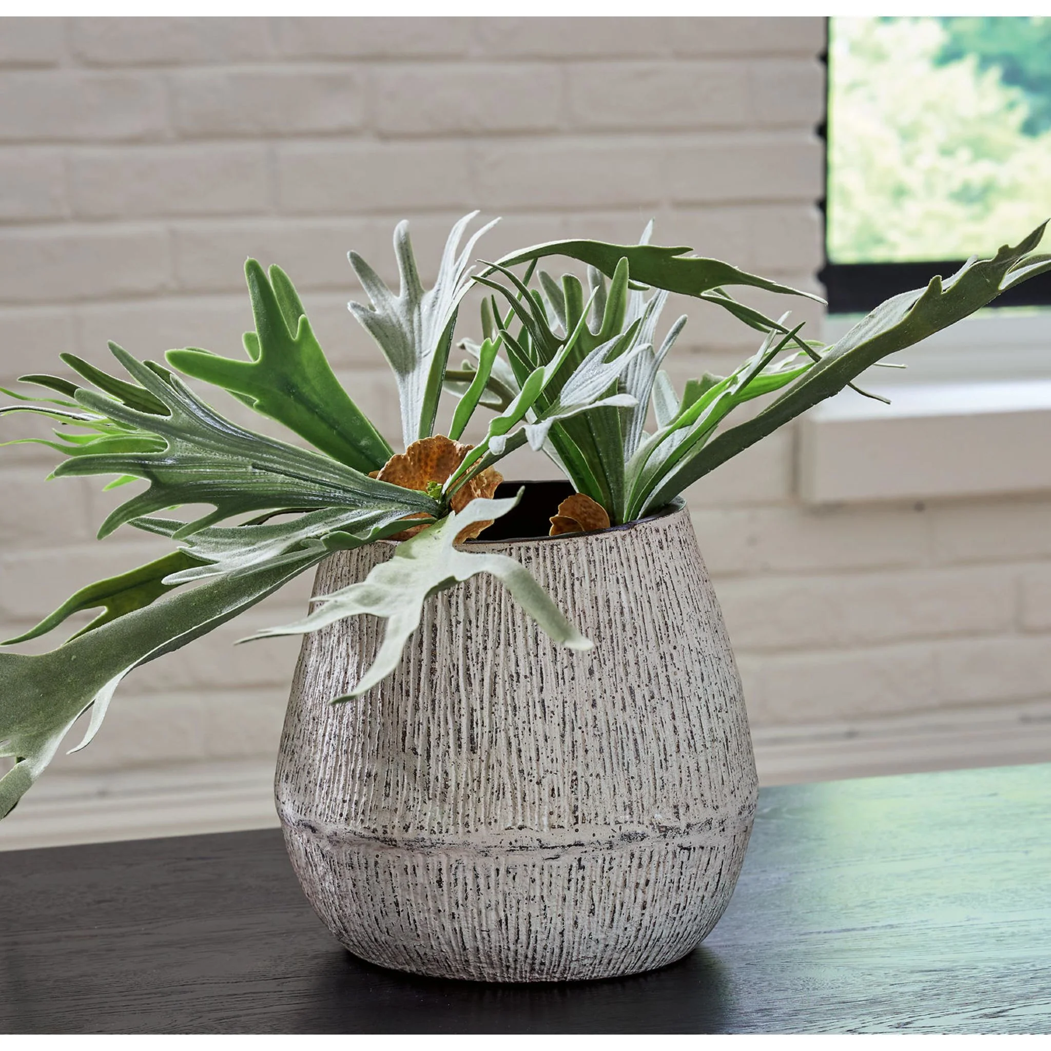 Claymount Vase - Image 2