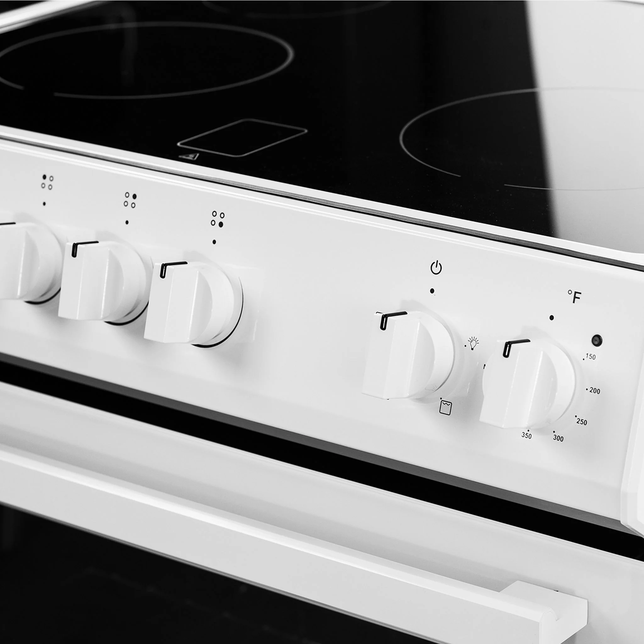 Danby 30” Slide in Smooth Top Electric Range with Knob Controls -White (DRRM300WC) - Image 11