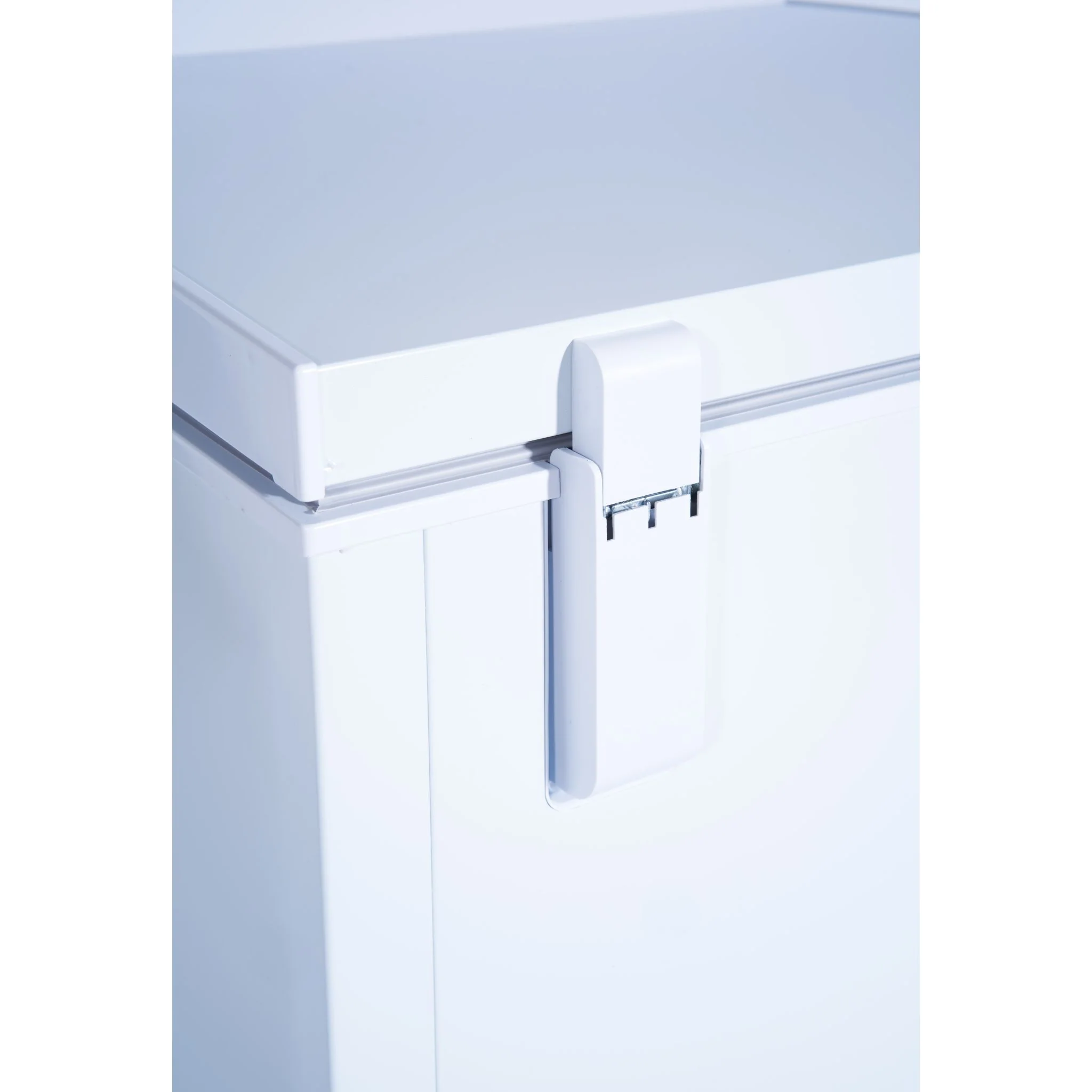 Danby 5.0 cu. ft. Square Model Chest Freezer DOE -White (DCF050A6WM) - Image 16