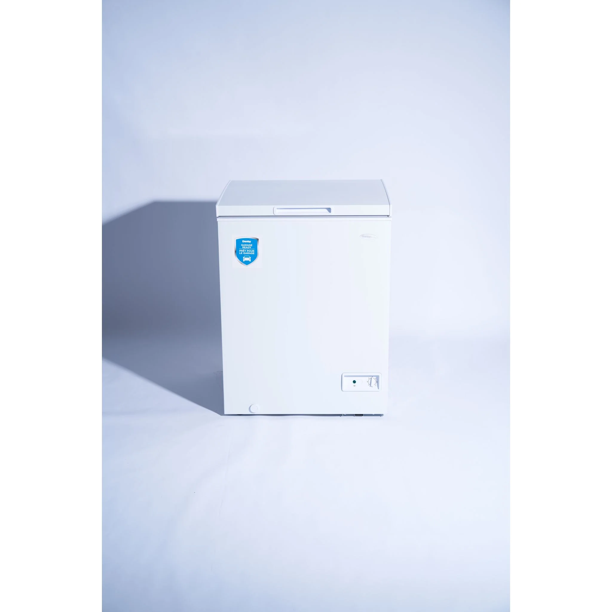 Danby 5.0 cu. ft. Square Model Chest Freezer DOE -White (DCF050A6WM) - Image 6