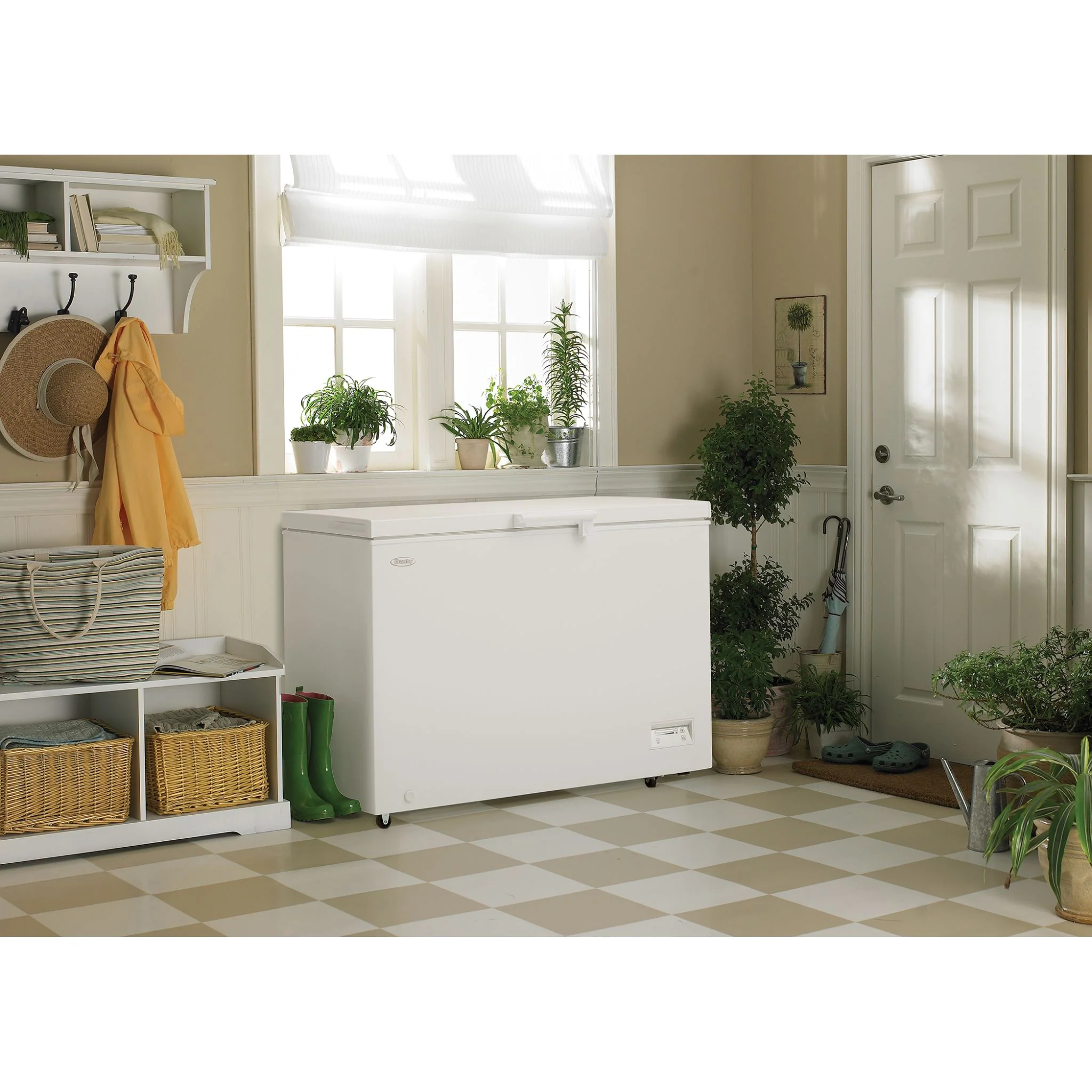 Danby 14.5 cu. ft. Chest Freezer  -White (DCF145A3WDB) - Image 8