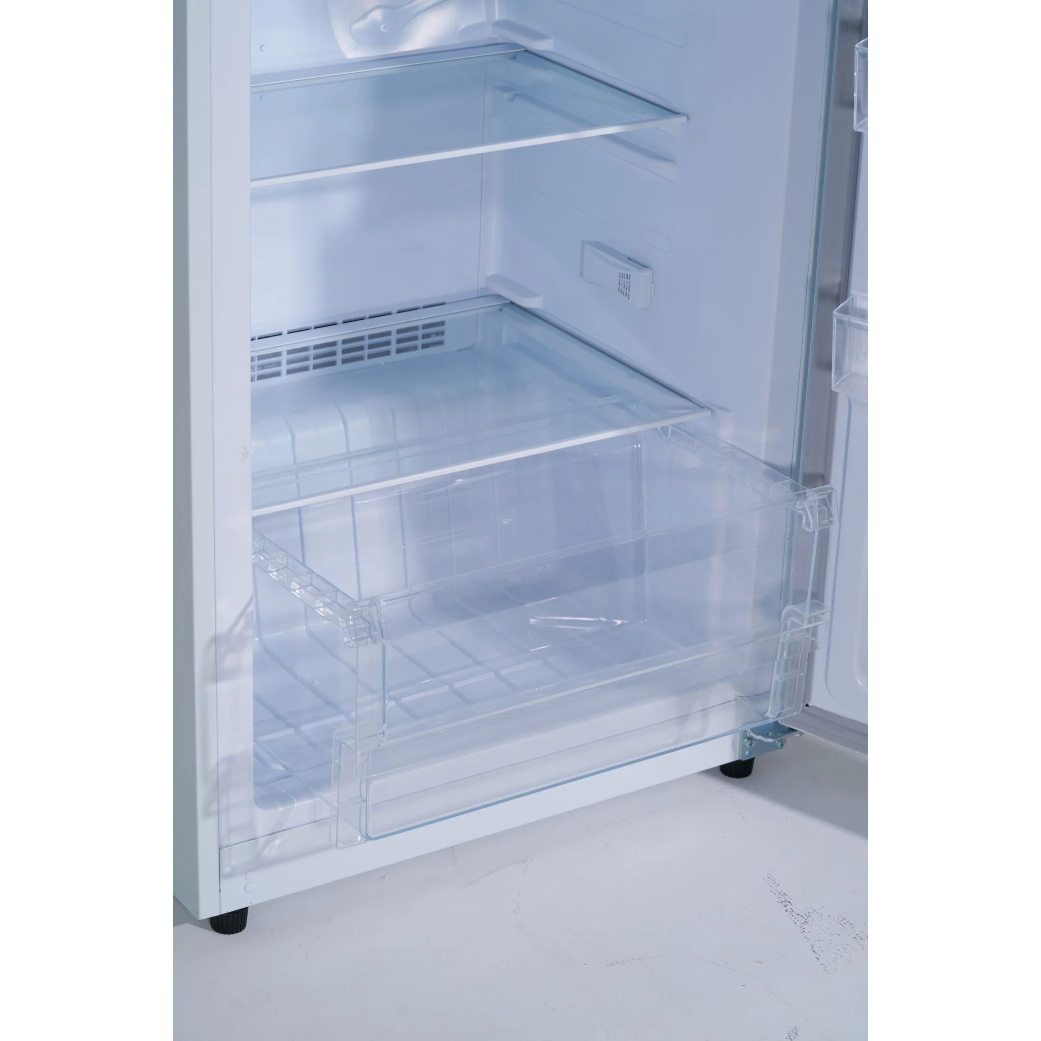 Danby 14.0 cu. ft. Frost Free Convertible Upright Freezer  -White (DUF140A1WDB) - Image 9