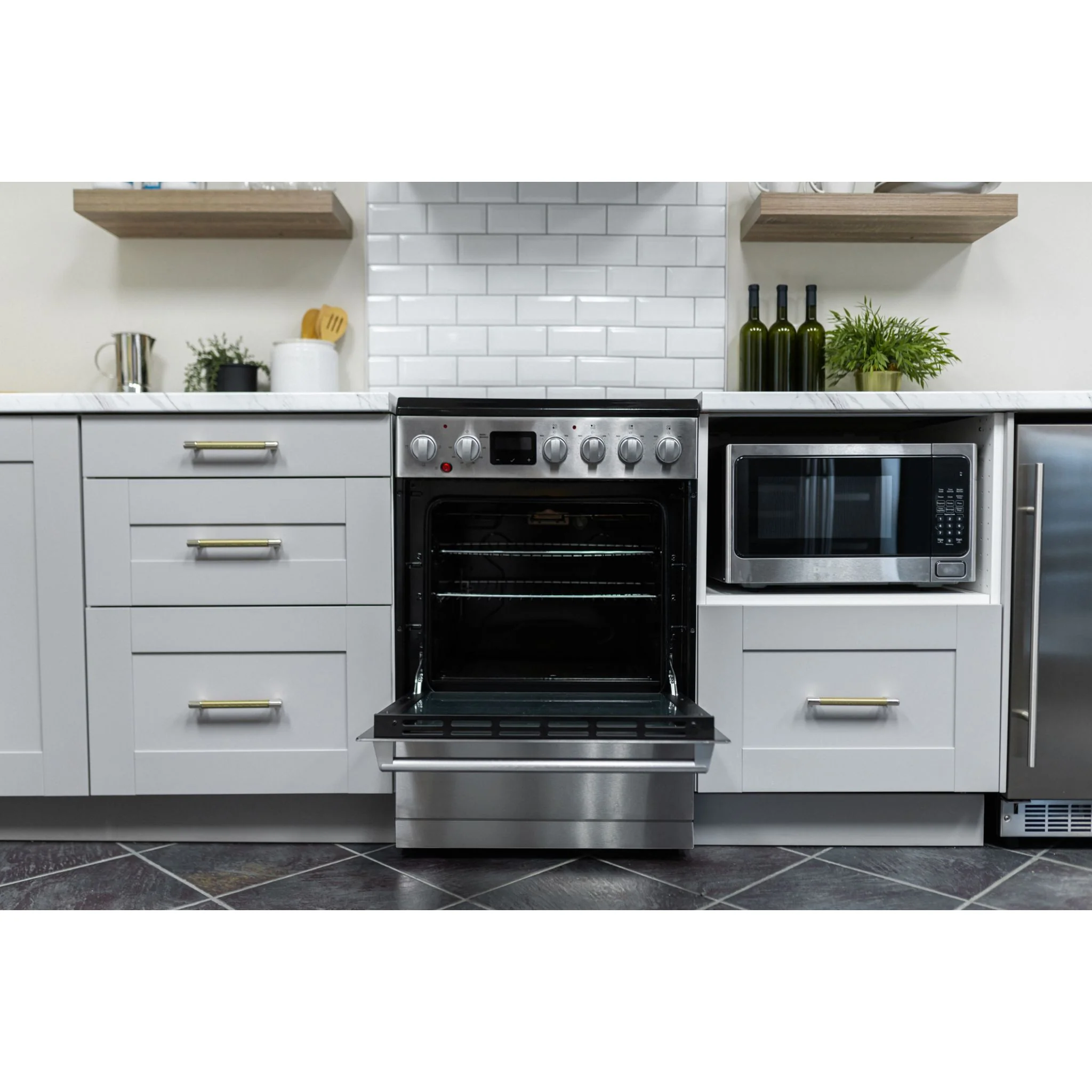Danby 24? TruAirFry Smooth top Slide-in Electric Range  -Stainless Steel (DRCA240BSSC) - Image 19