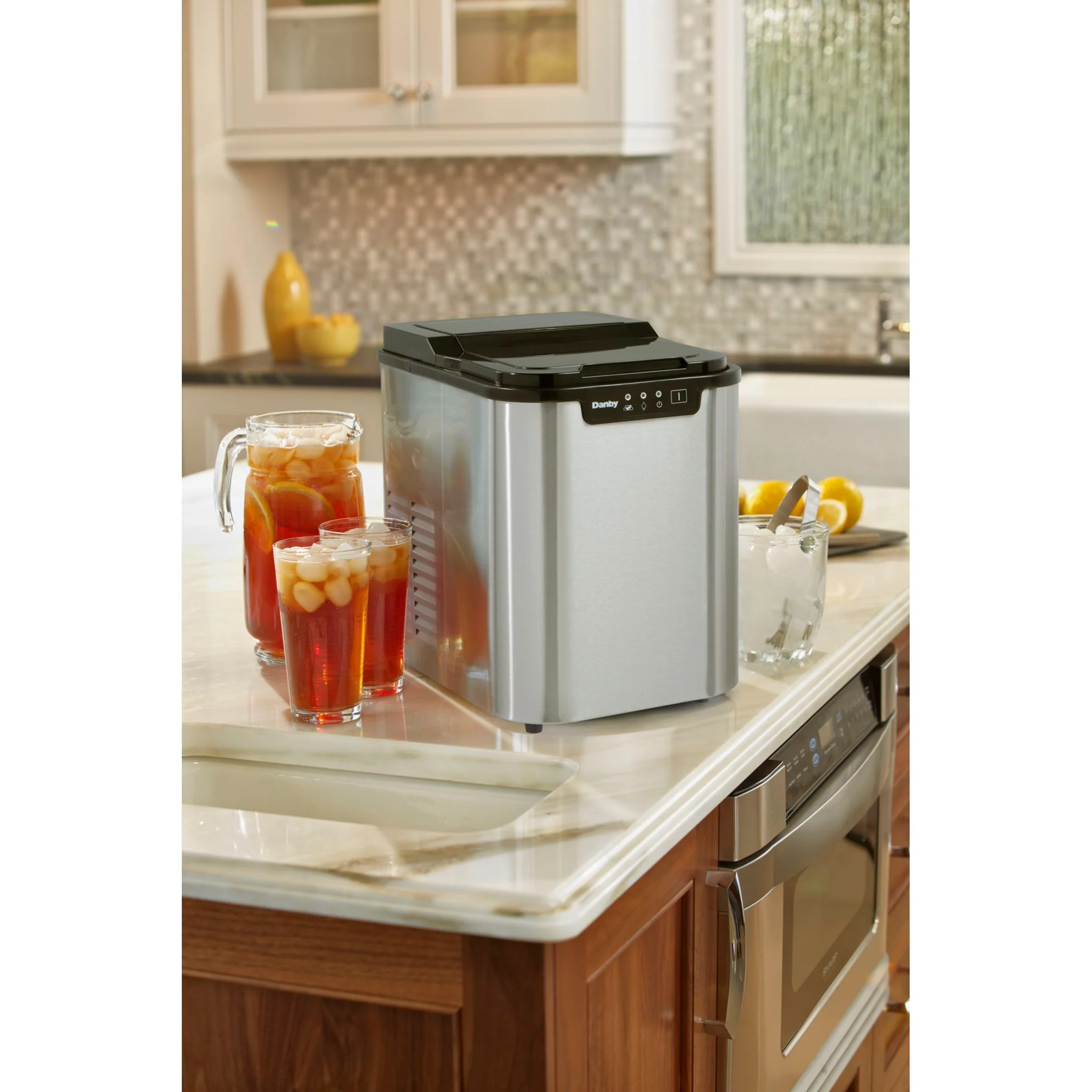 Danby 25 lbs. Countertop Ice Maker  -Stainless Steel (DIM2500SSDB) - Image 6