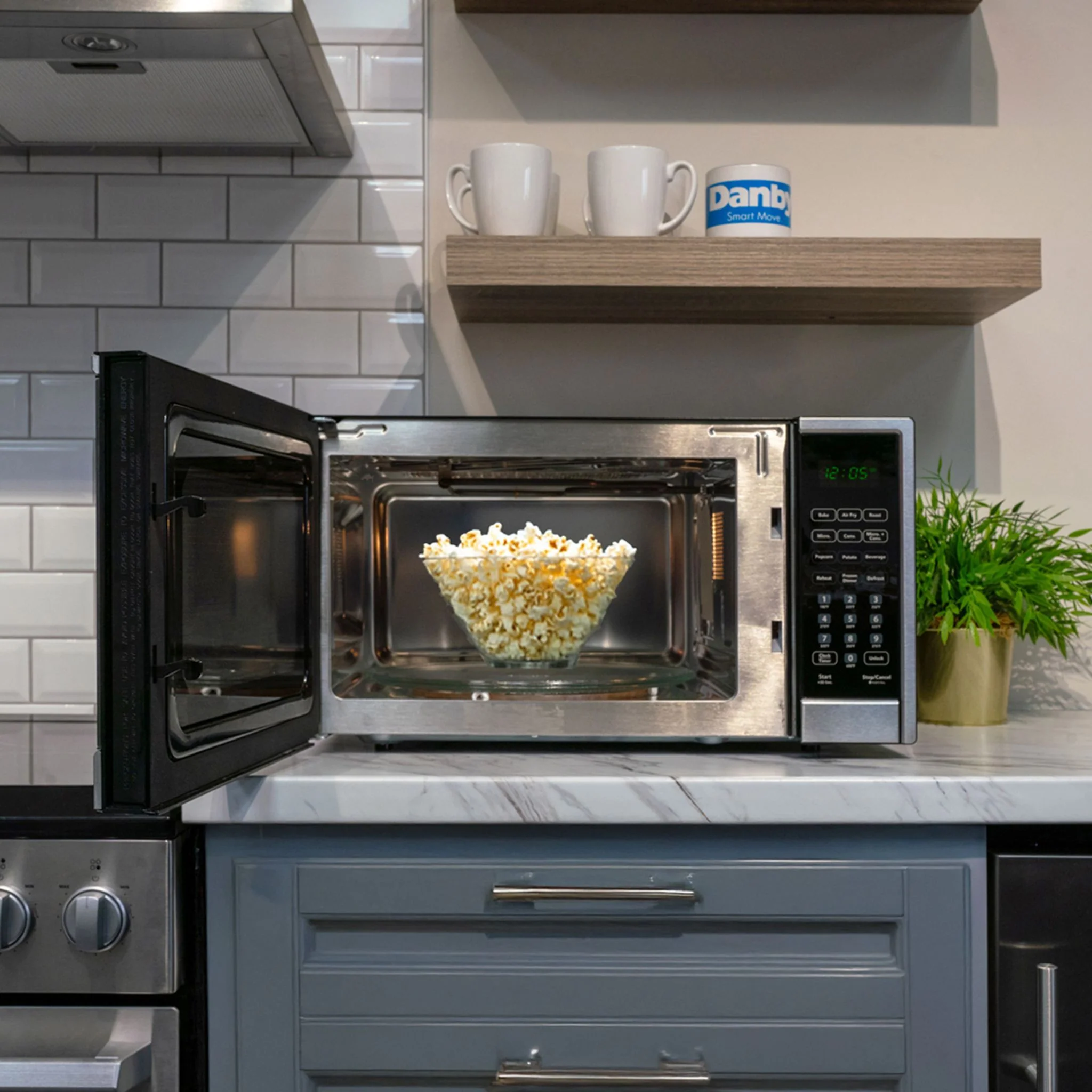 Danby Microwave (DBMW1361ABSS) - Stainless Steel - Image 20