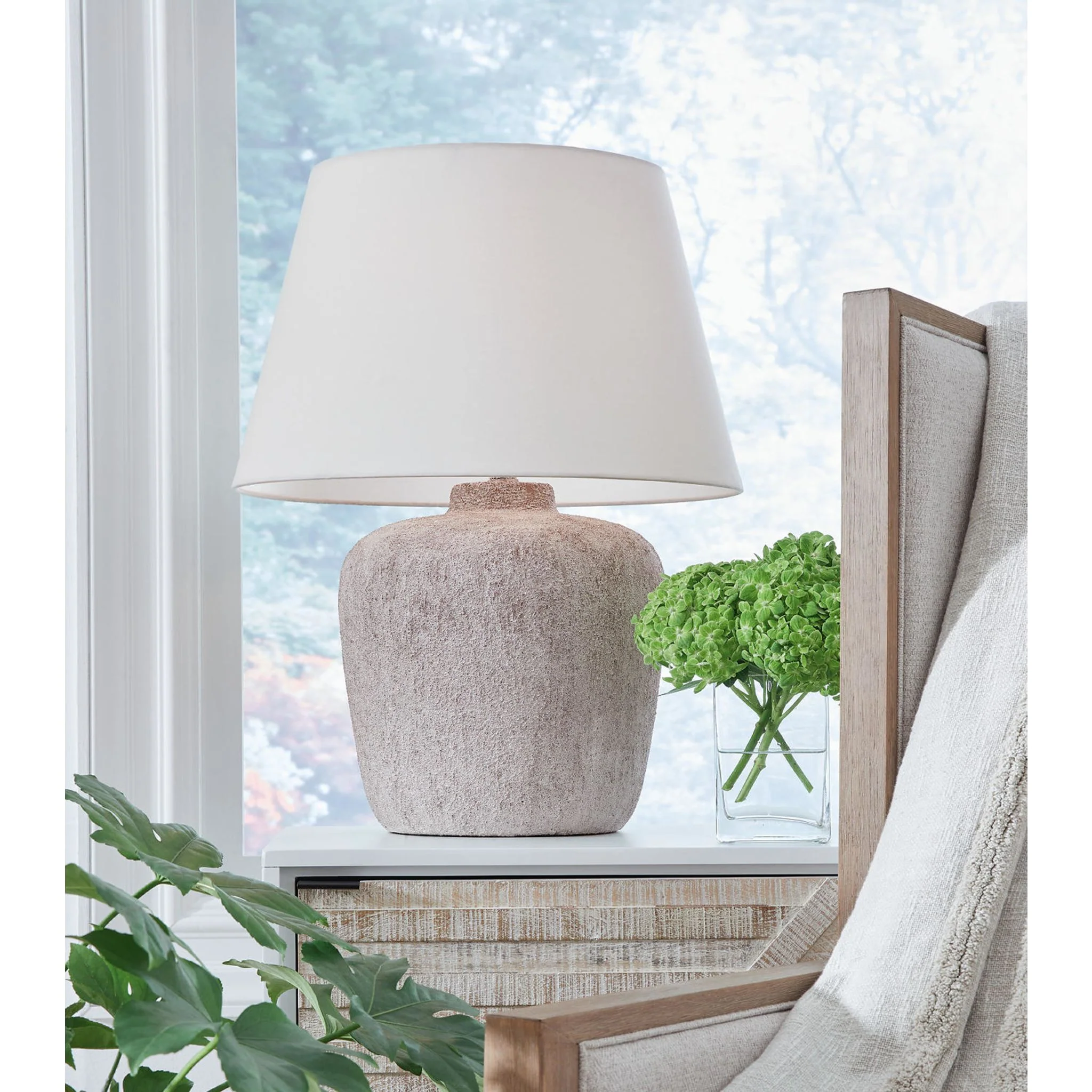 Danry Table Lamp 27.25" - Image 2