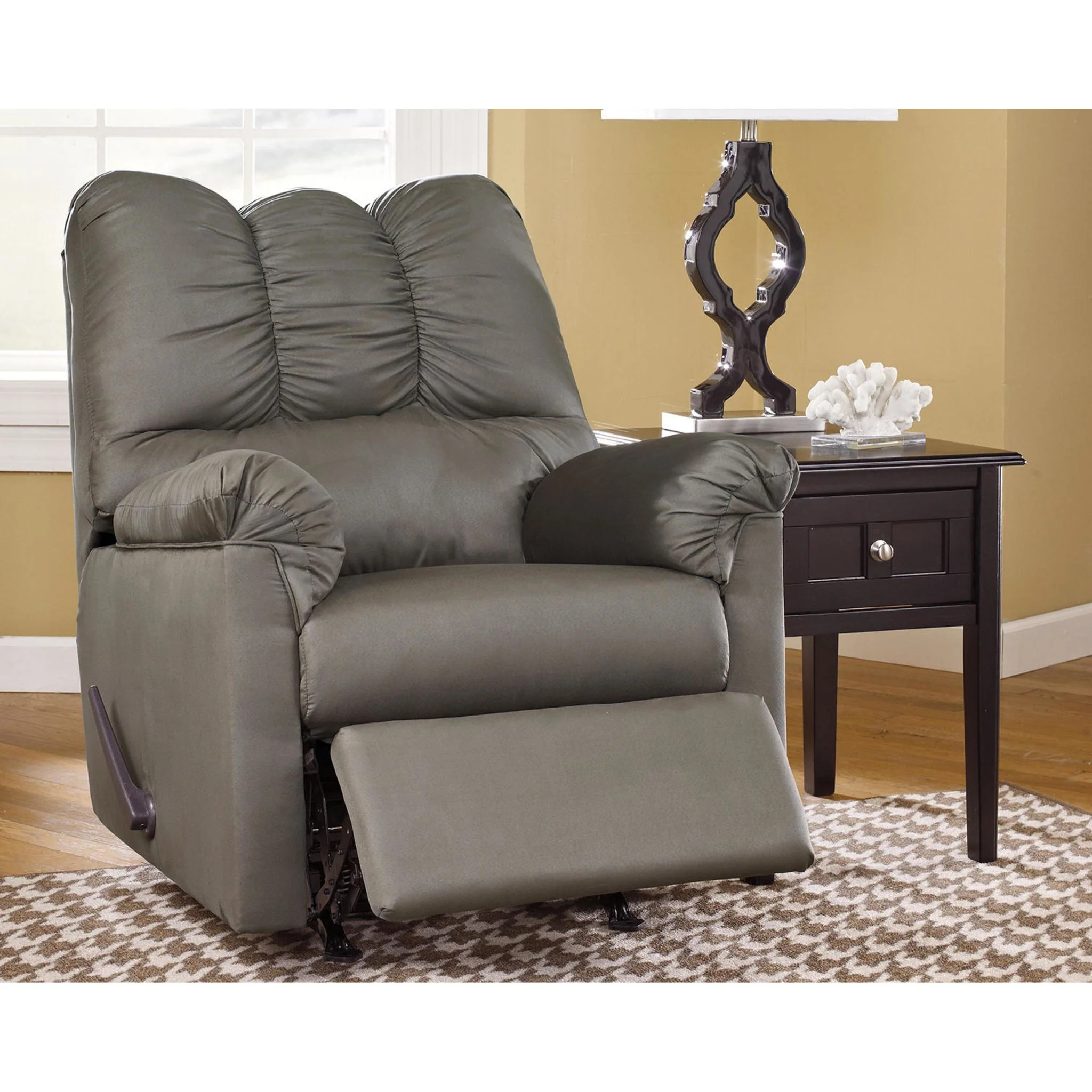 Darcy Rocker Recliner - Image 39