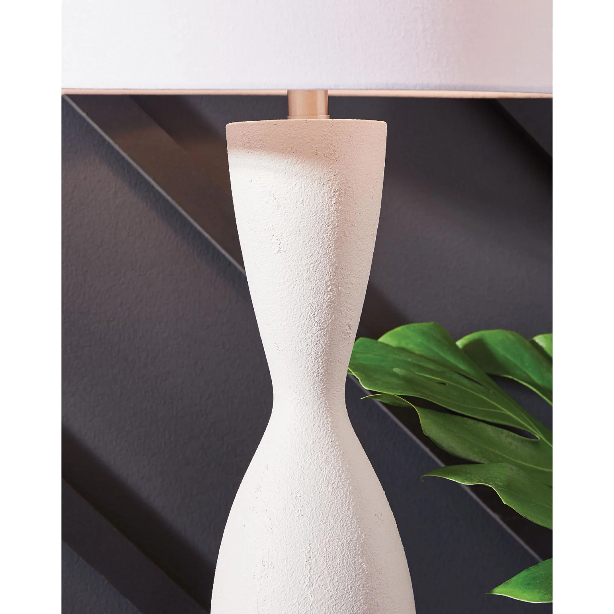 Davinford Table Lamp 36.00" - Image 3