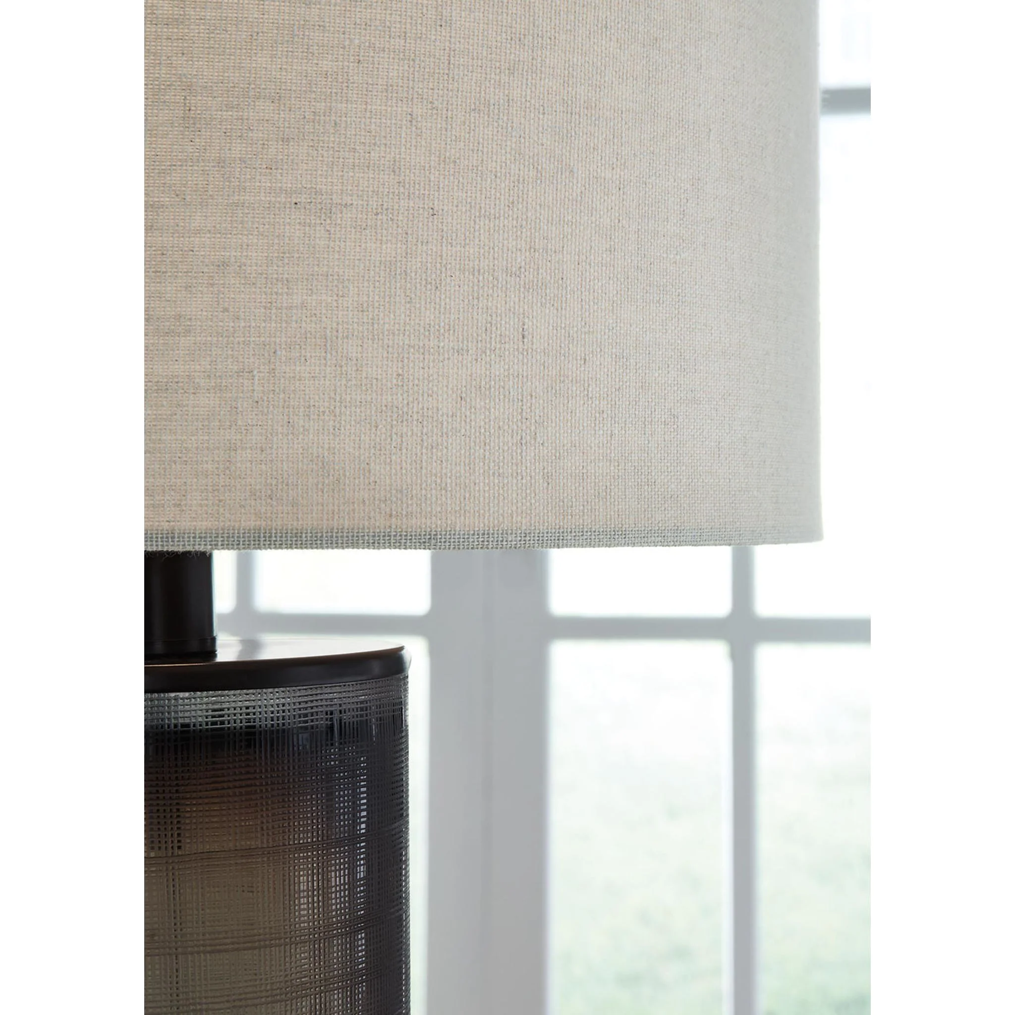Dingerly Table Lamp 28.38" - Image 3