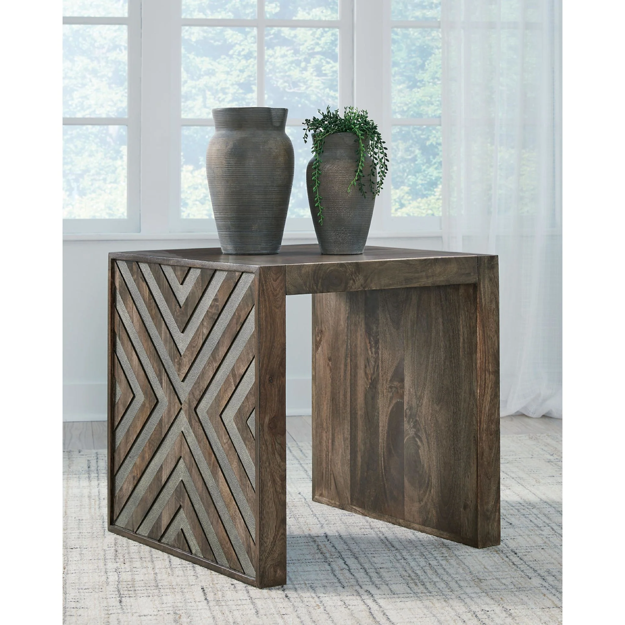 Dreggan End Table - Brown - Image 2