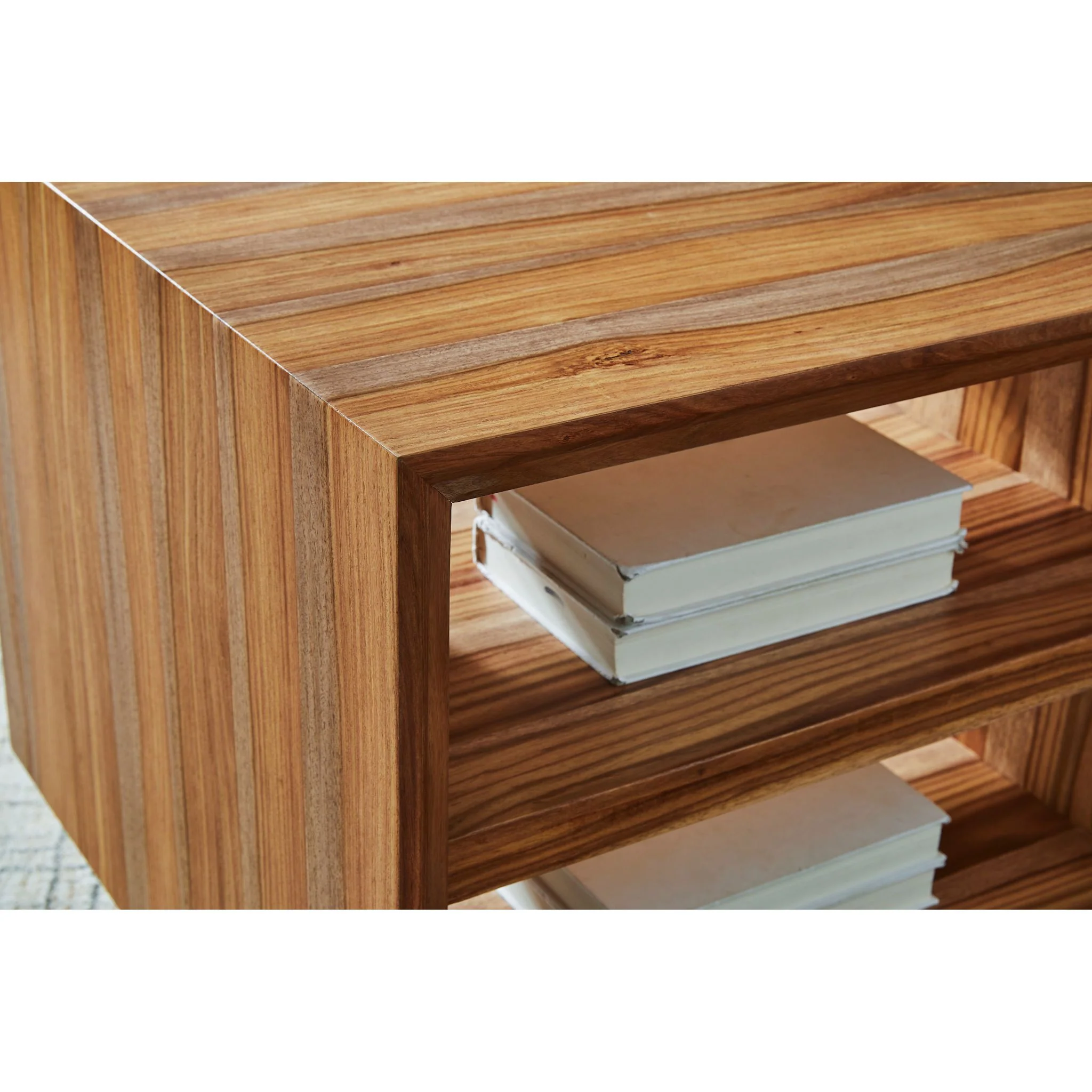 Dressonni End Table - Brown - Image 4