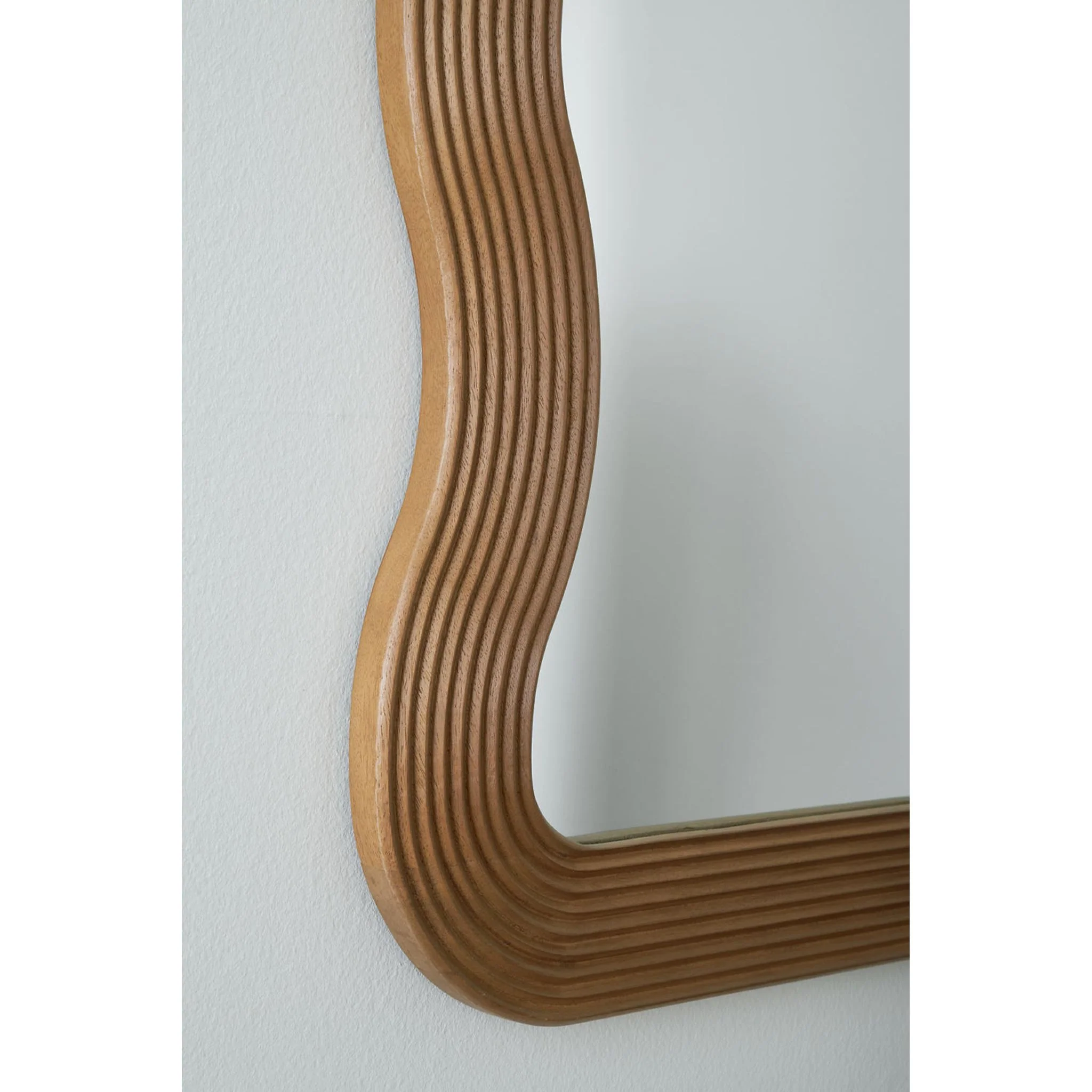 Ellisonville Floor Mirror 24.00" x 60.00" - Image 5