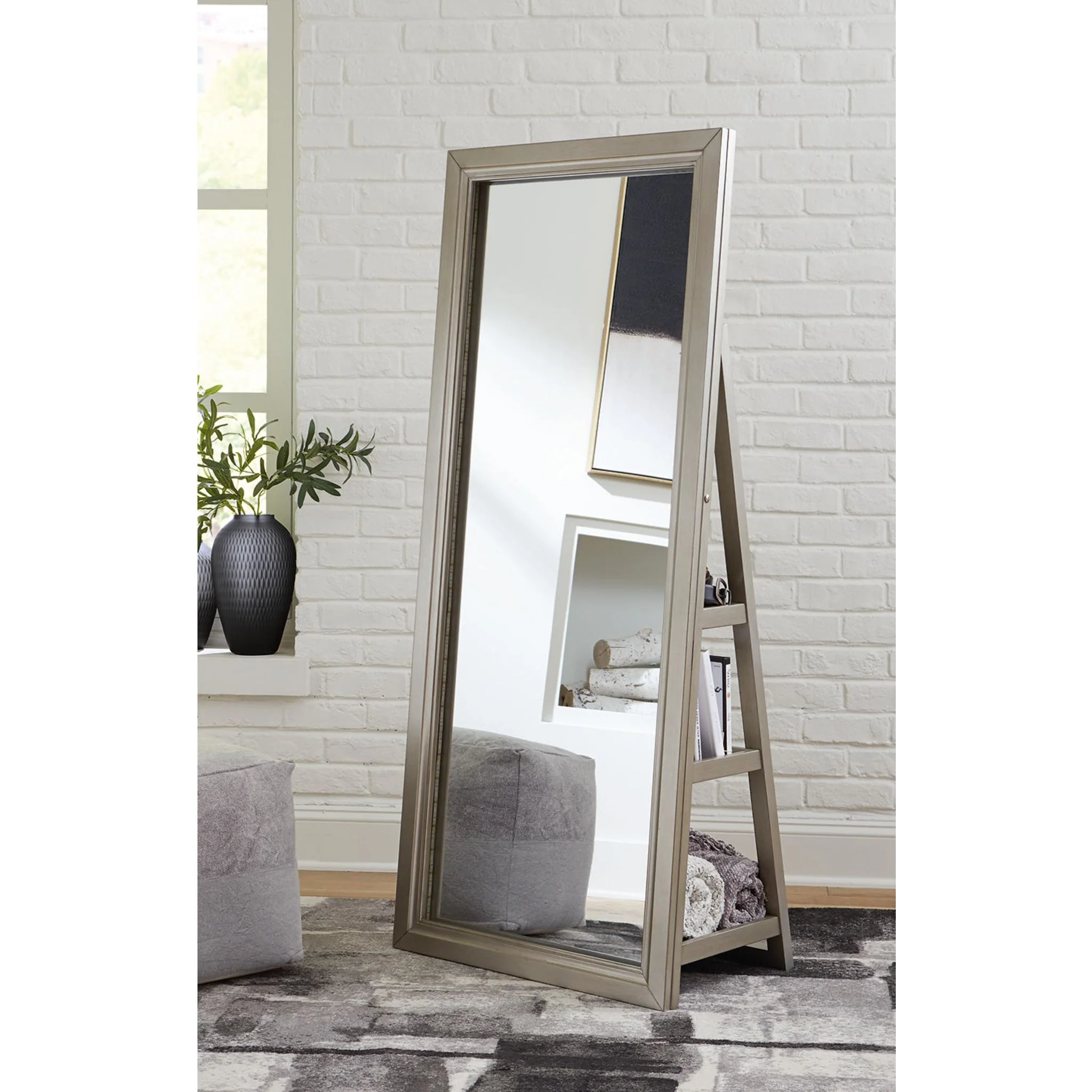 Evesen Floor Mirror - Image 5