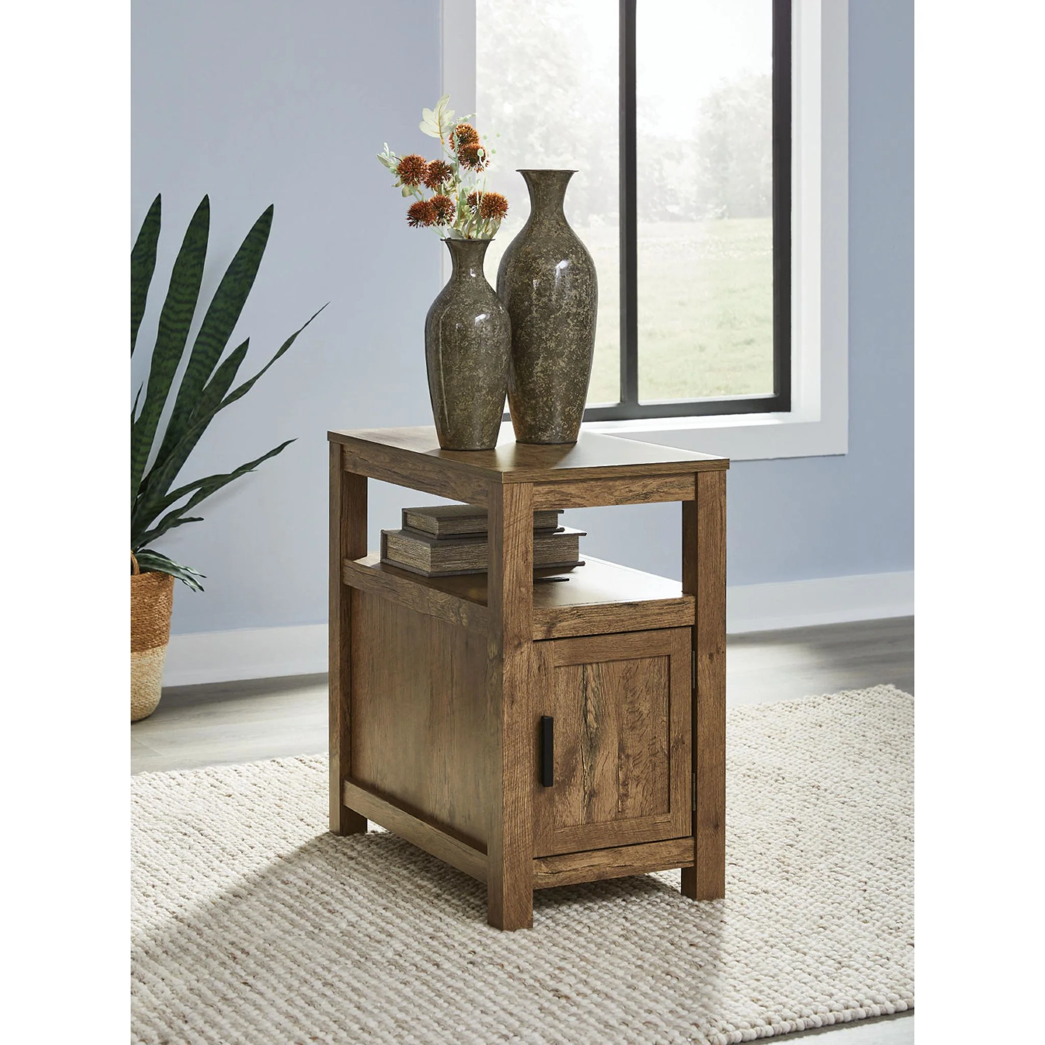 Fendenmore Chairside End Table - Brown - Image 5