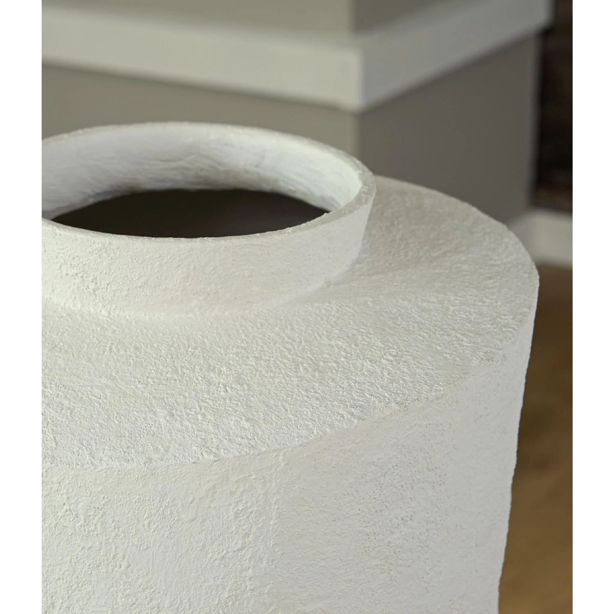 Flurinworth Vase - Image 4