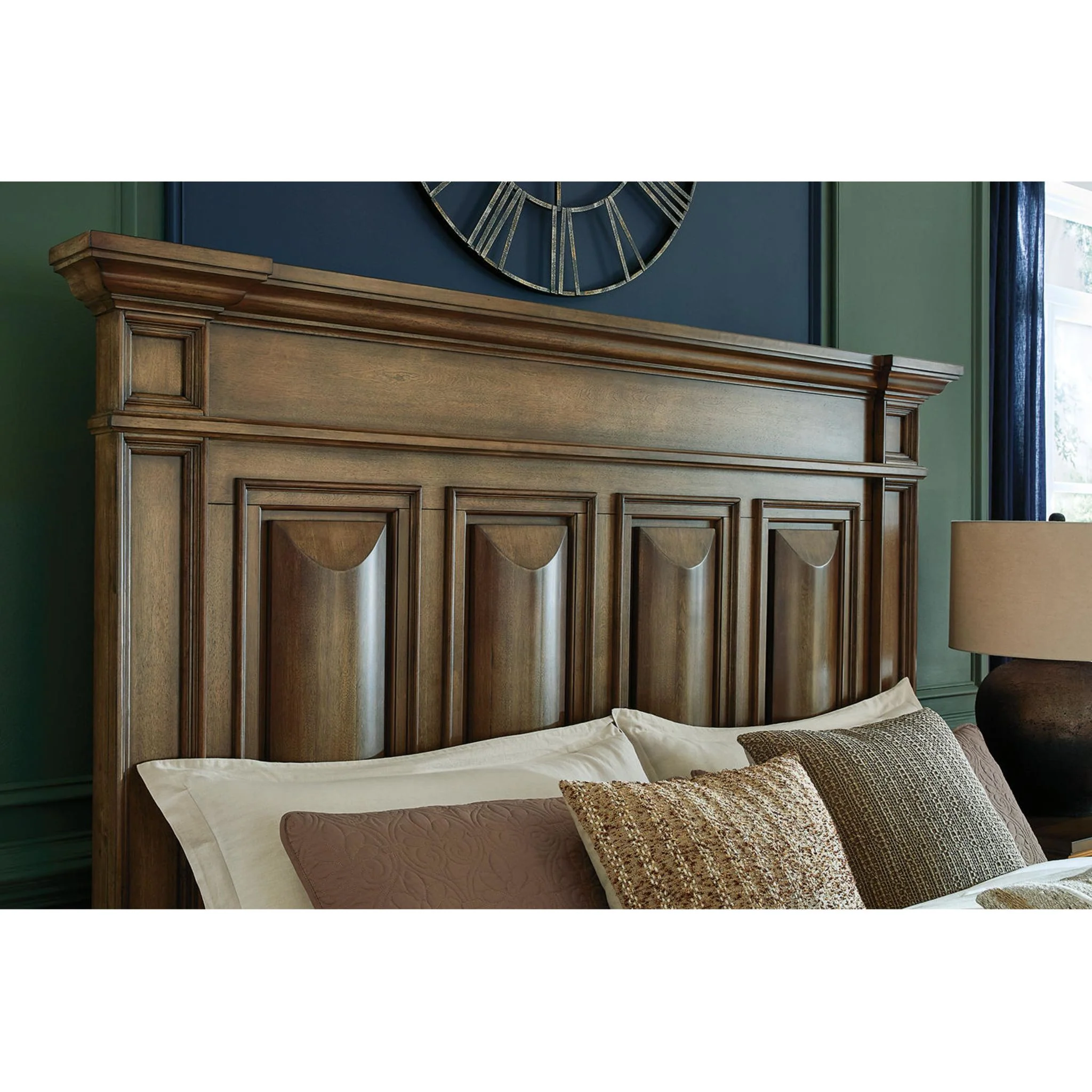 Frantanna King Panel Bed - Brown - Image 7