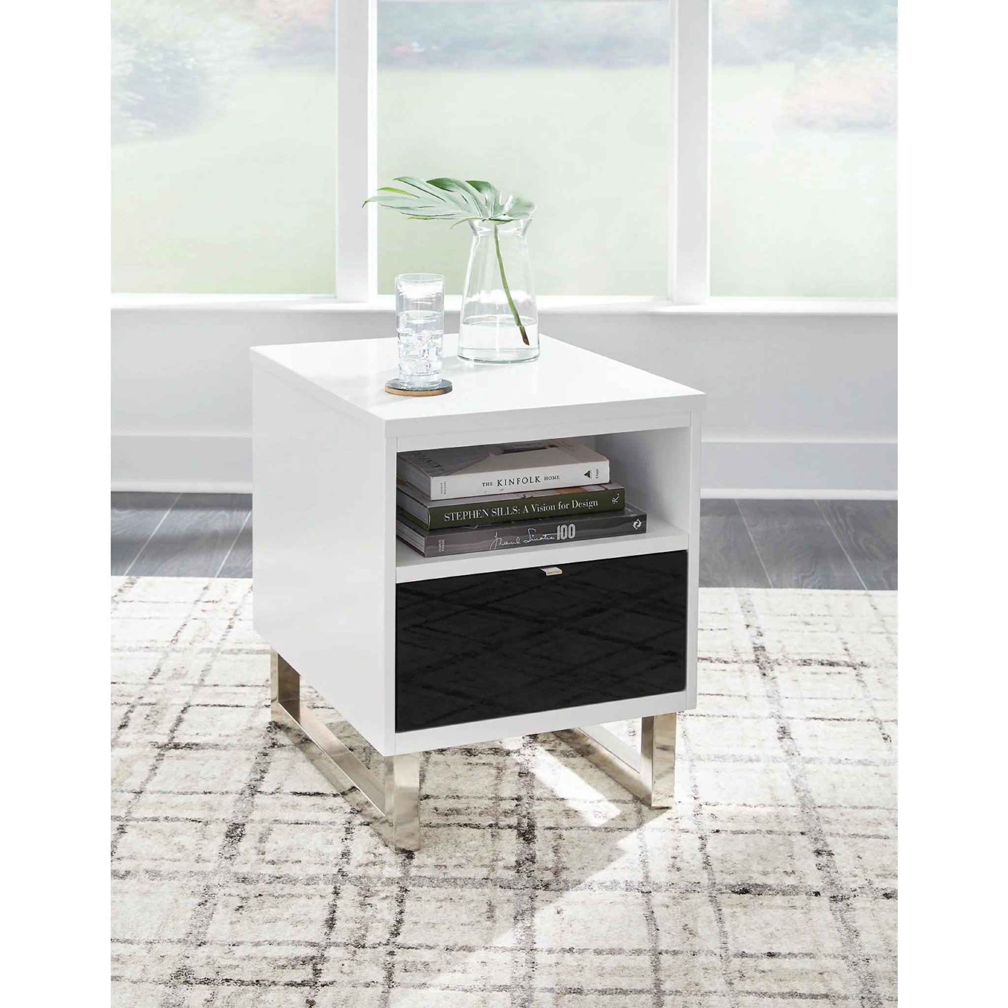Gardoni Chairside End Table - White/Black - Image 2