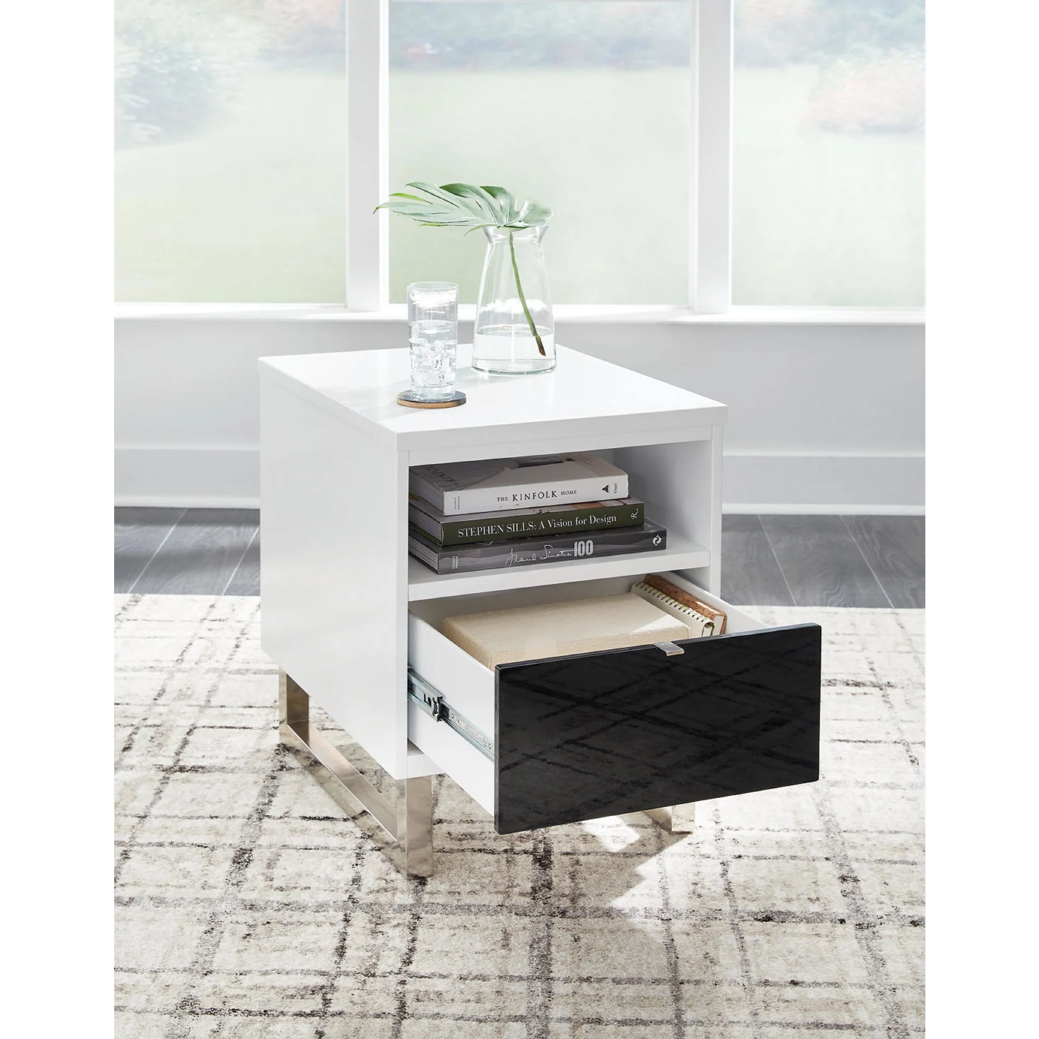 Gardoni Chairside End Table - White/Black - Image 9