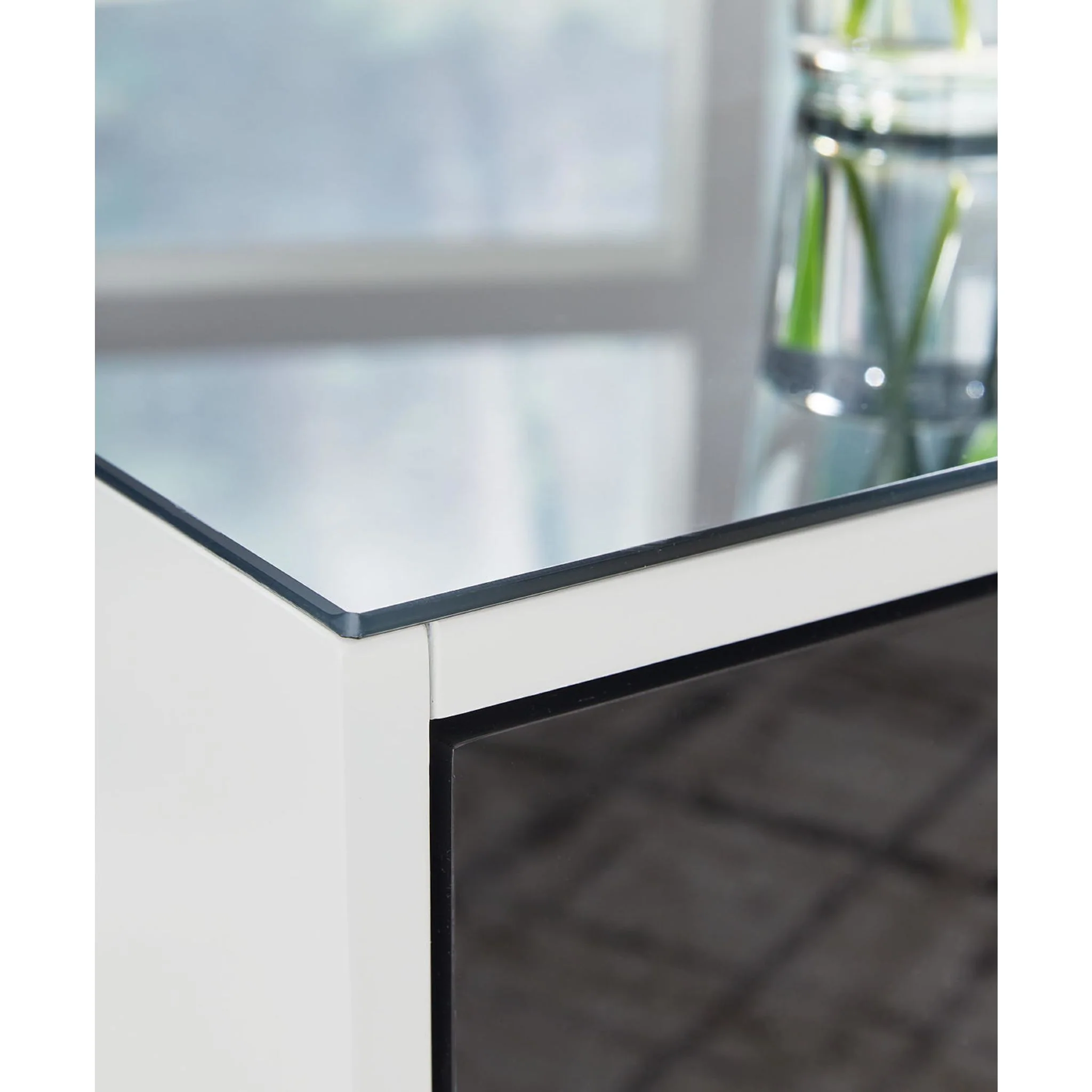 Gardoni End Table - White/Black - Image 8