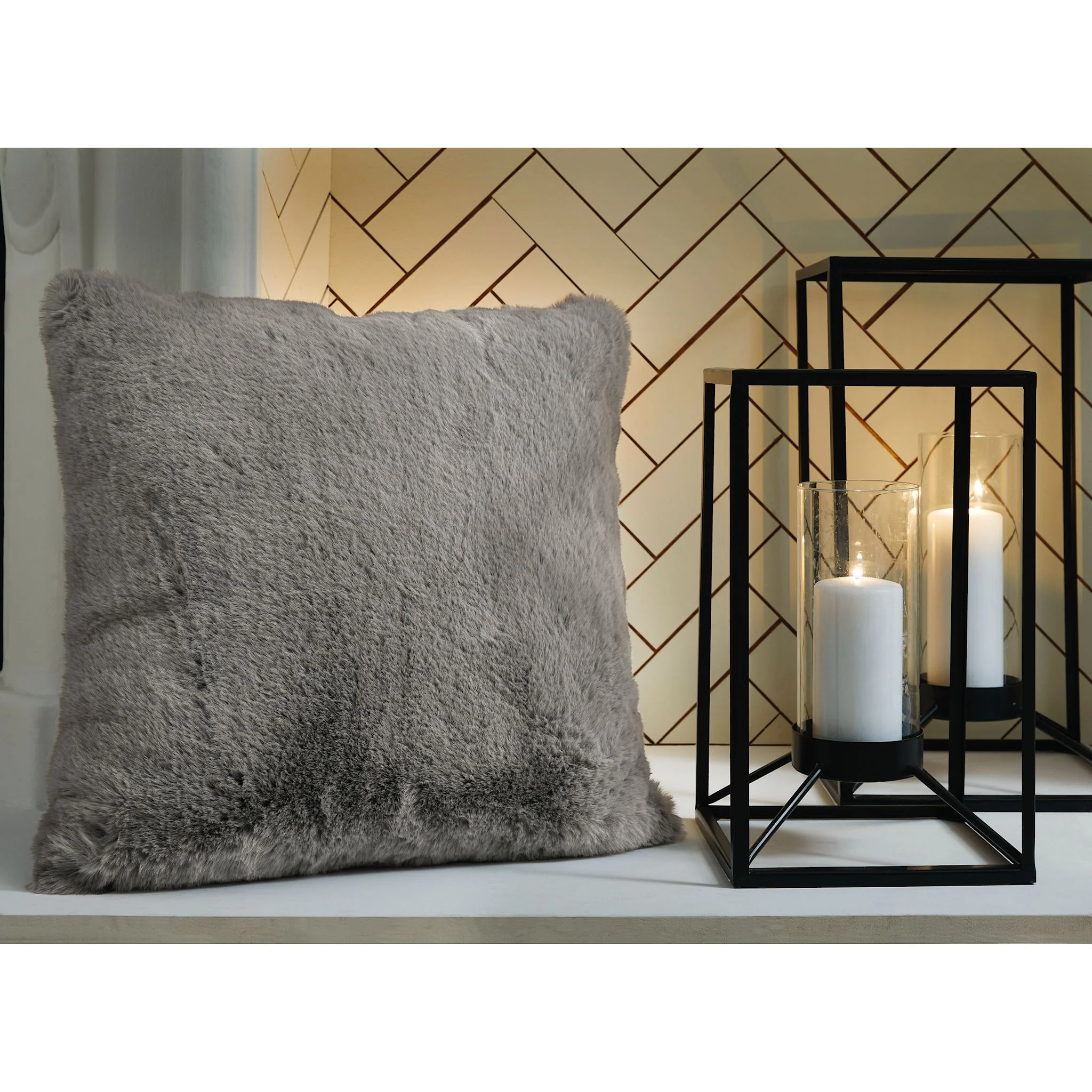 Gariland Accent Pillow - Image 20