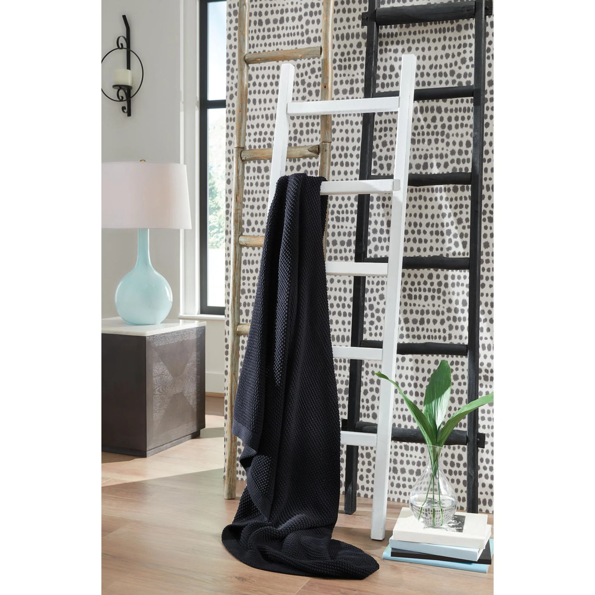 Gayelery Throw - Image 7