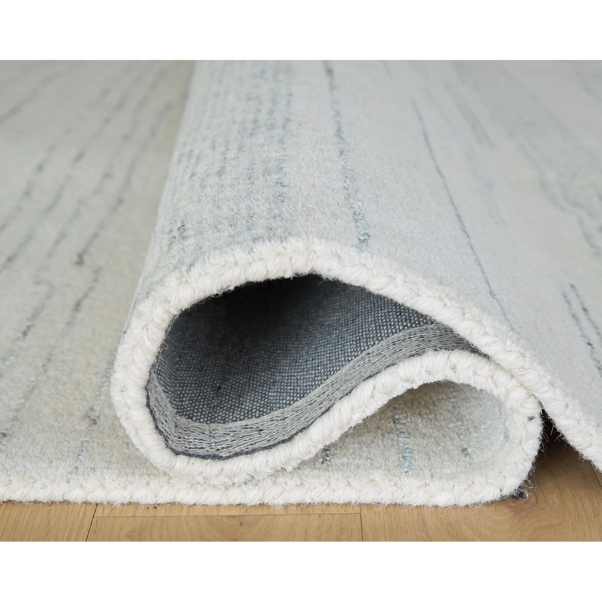 Genemost Area Rug - Image 4