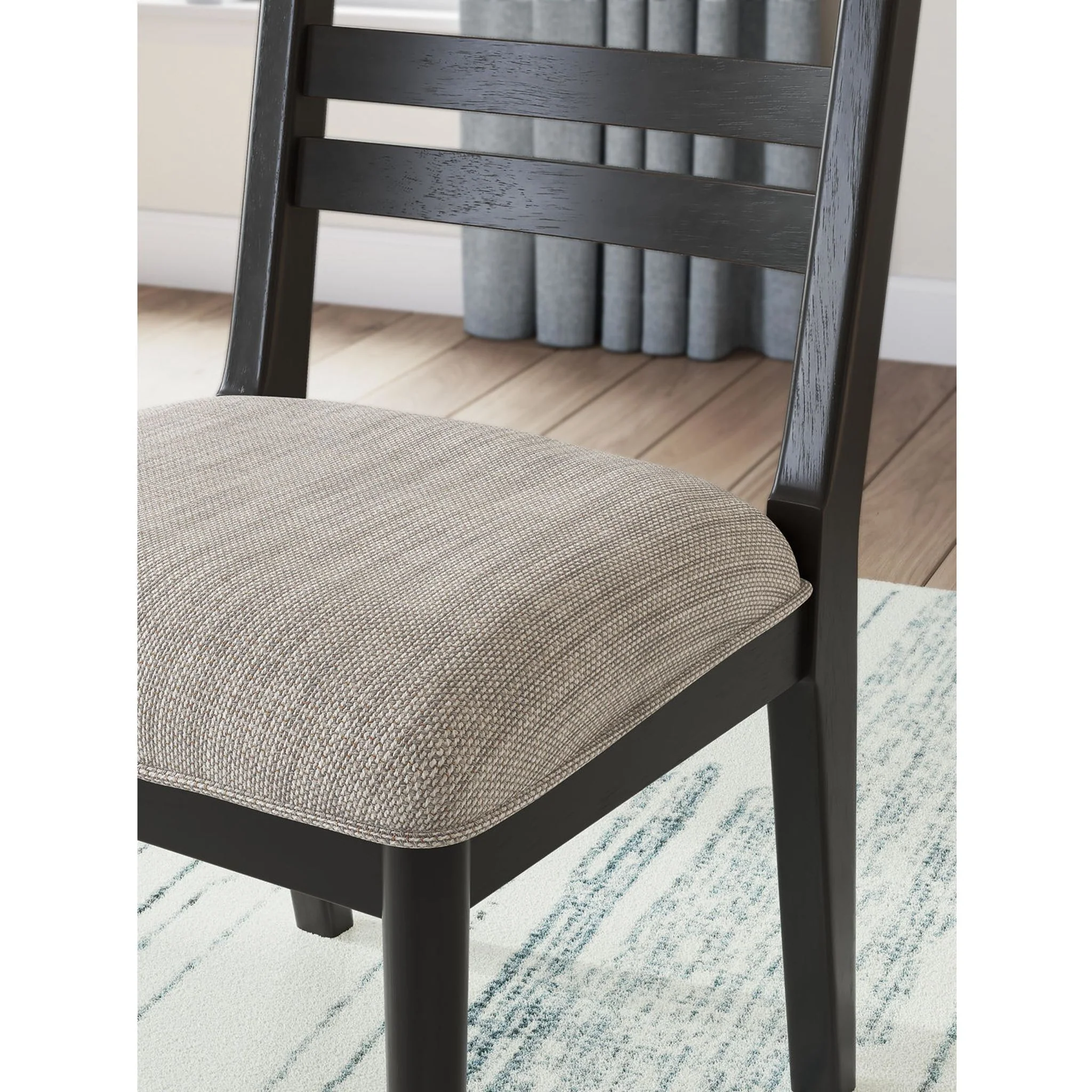 Greddinton Dining Set - Image 2